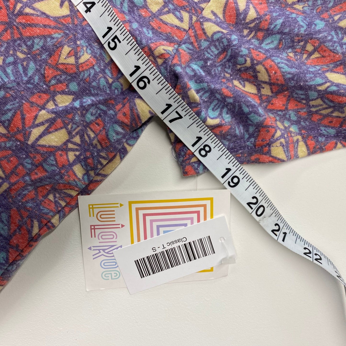 LuLaRoe Womens S Multicolor Geometric Classic T Abstract S/s Top NWT