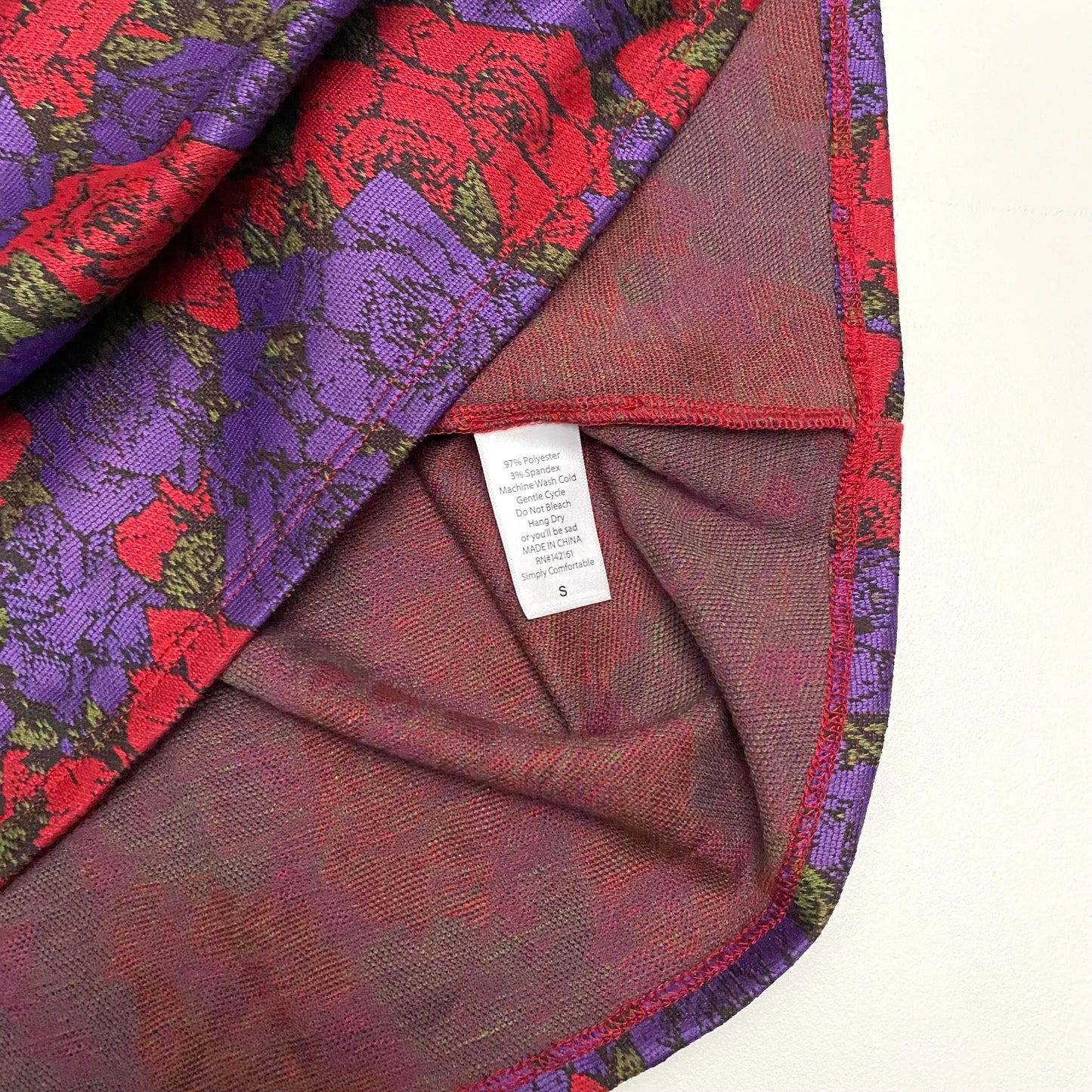 LuLaRoe Amelia Dress | S (6-8) | Purple/Red Roses | S/s | NWT