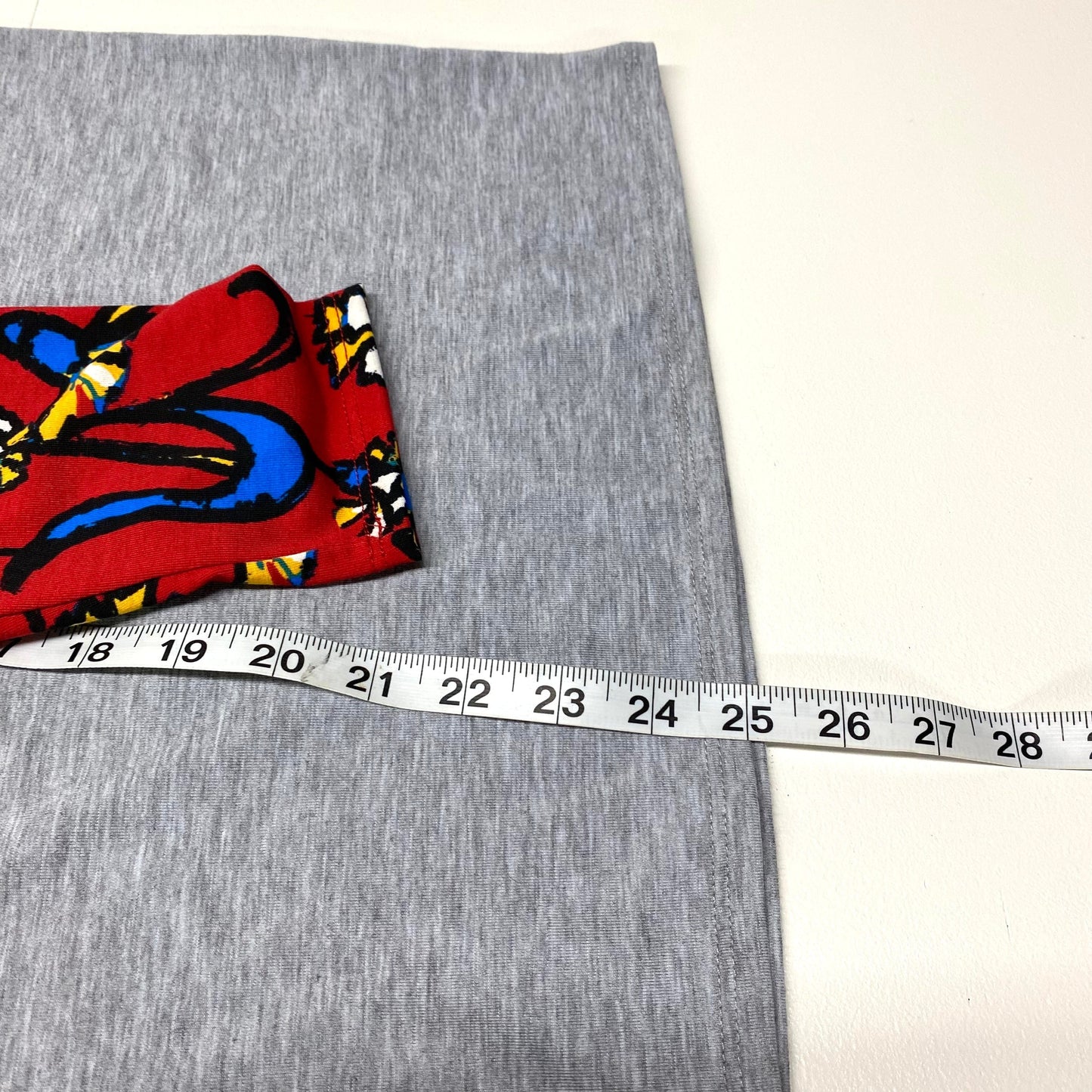 Kids | LuLaRoe Sloan Raglan T-Shirt | 14 | Gray/Red Floral | 3/4 Sleeves | NWT