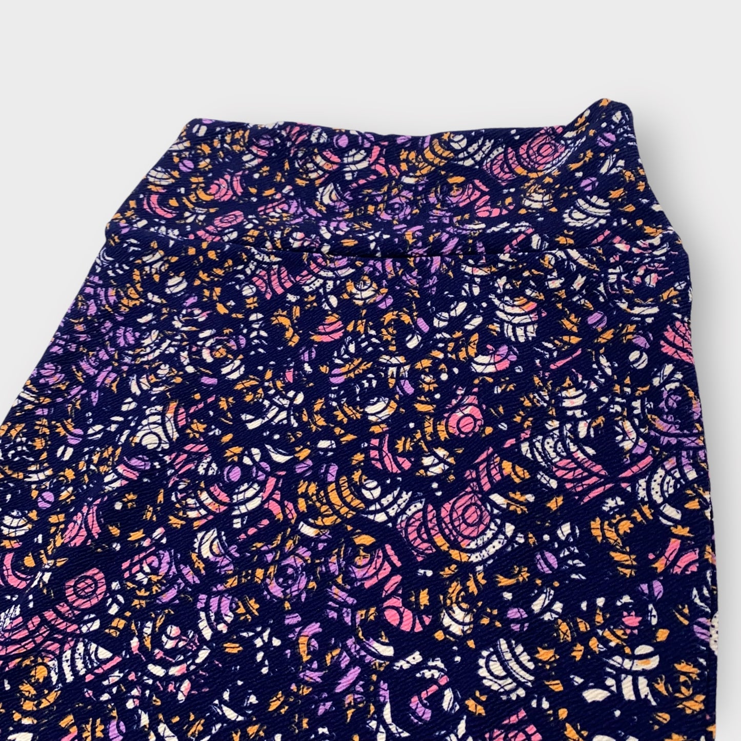 LuLaRoe Cassie Pencil Skirt - Purple Abstract - Women's XS (0-2) - NWT