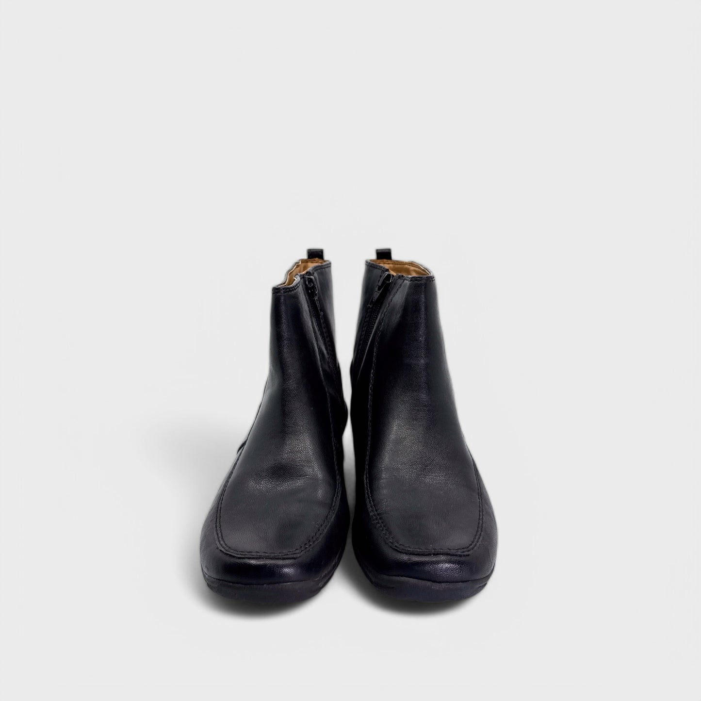 Easy Spirit ESCACTOU Ankle Boots - 7M - Black Faux Leather - Side Zip & Button Detail - NIB