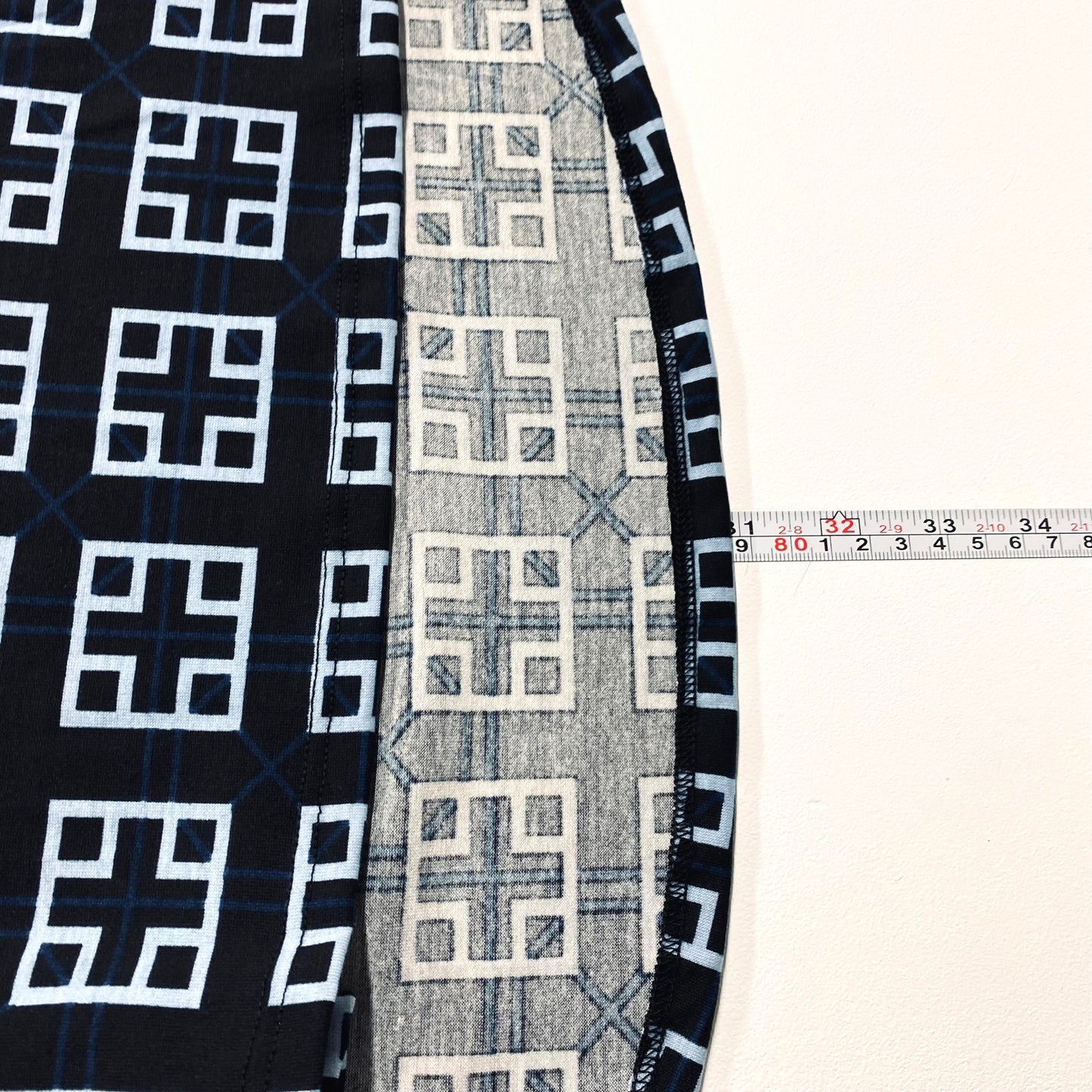 LuLaRoe Womens L Black/Blue/White 'Game Controller' Classic T S/s Top | NWT