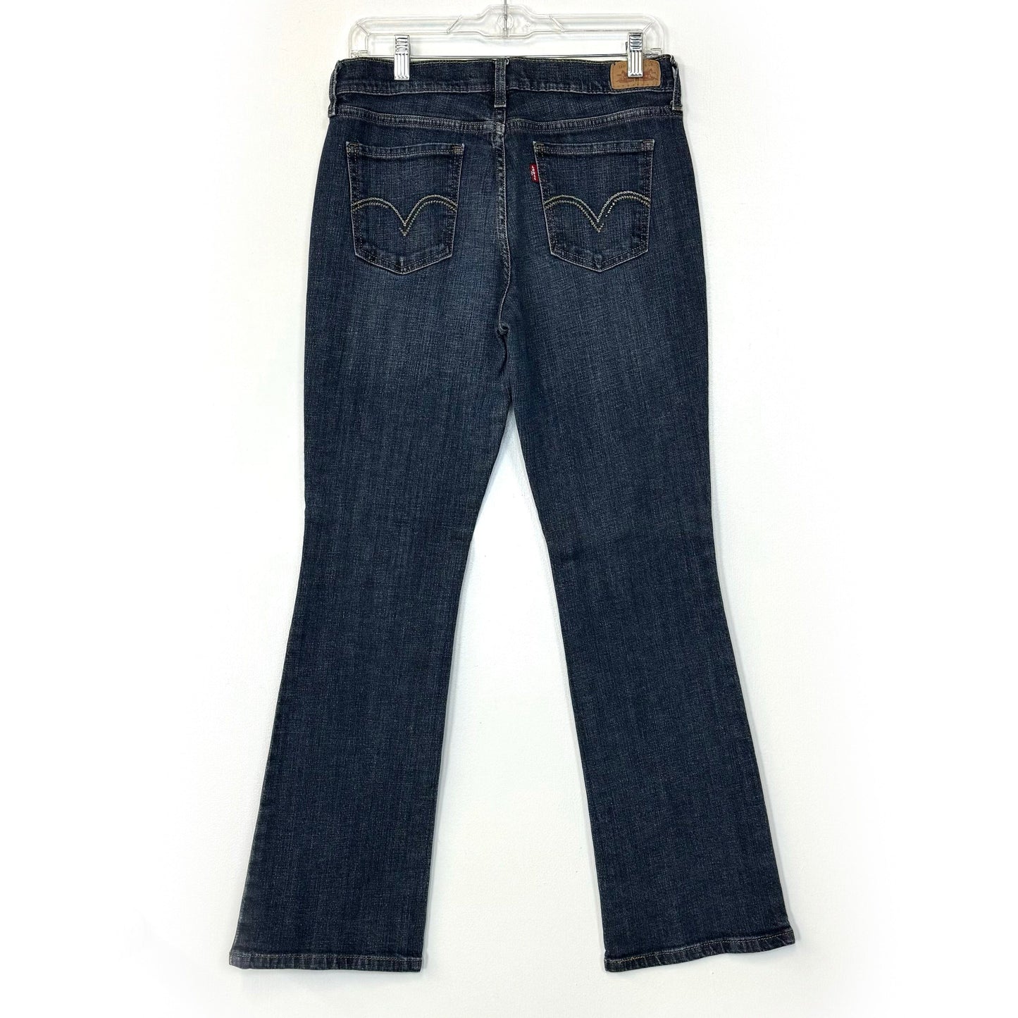 Levi Strauss Womens 515 Bootcut Jeans – Comfortable Fit for Everyday Wear – Size 8M – Color: Blue