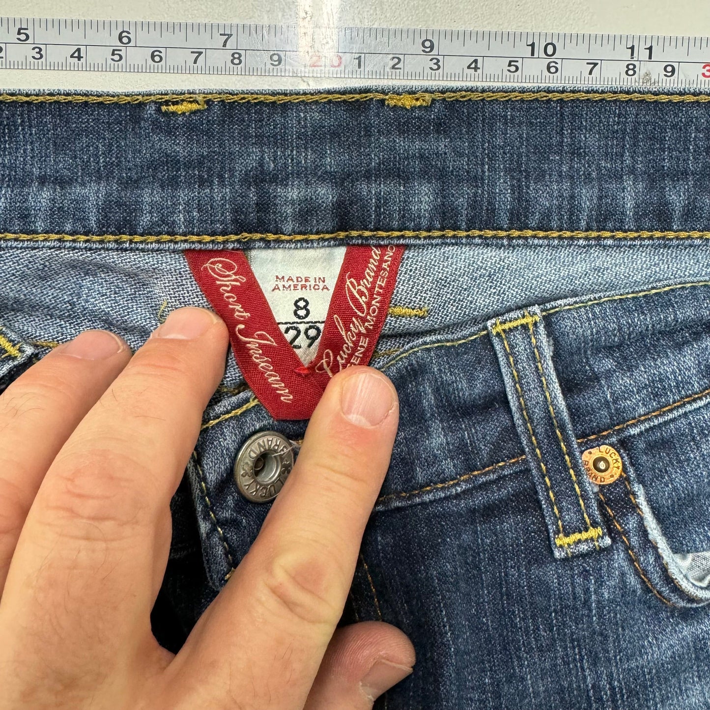 Lucky Brand Womens Sundown Bootcut Jeans – Pre-Owned Comfort for Everyday Wear – Available in Blue – Size 8/29