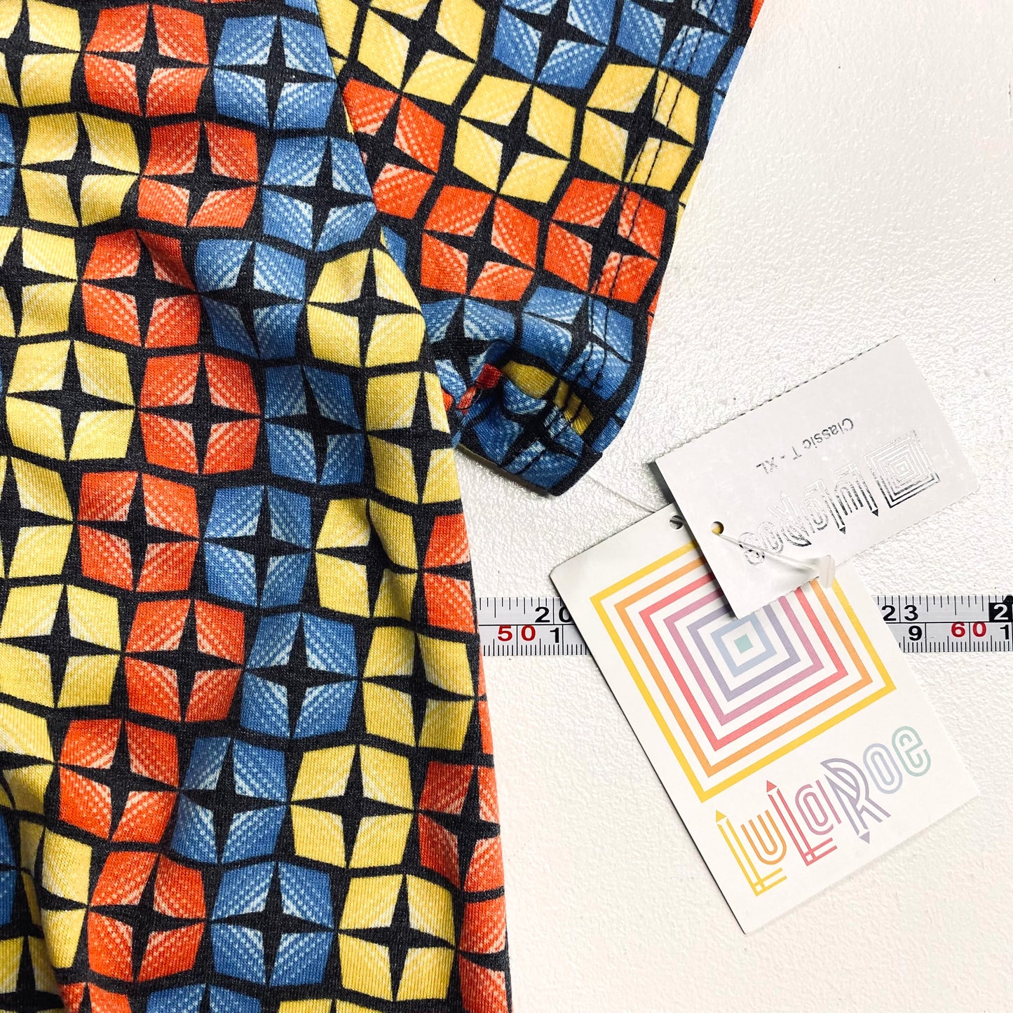 LuLaRoe Womens XL Orange/Blue/Yellow Star-Like Geometric Classic T S/s Top | NWT