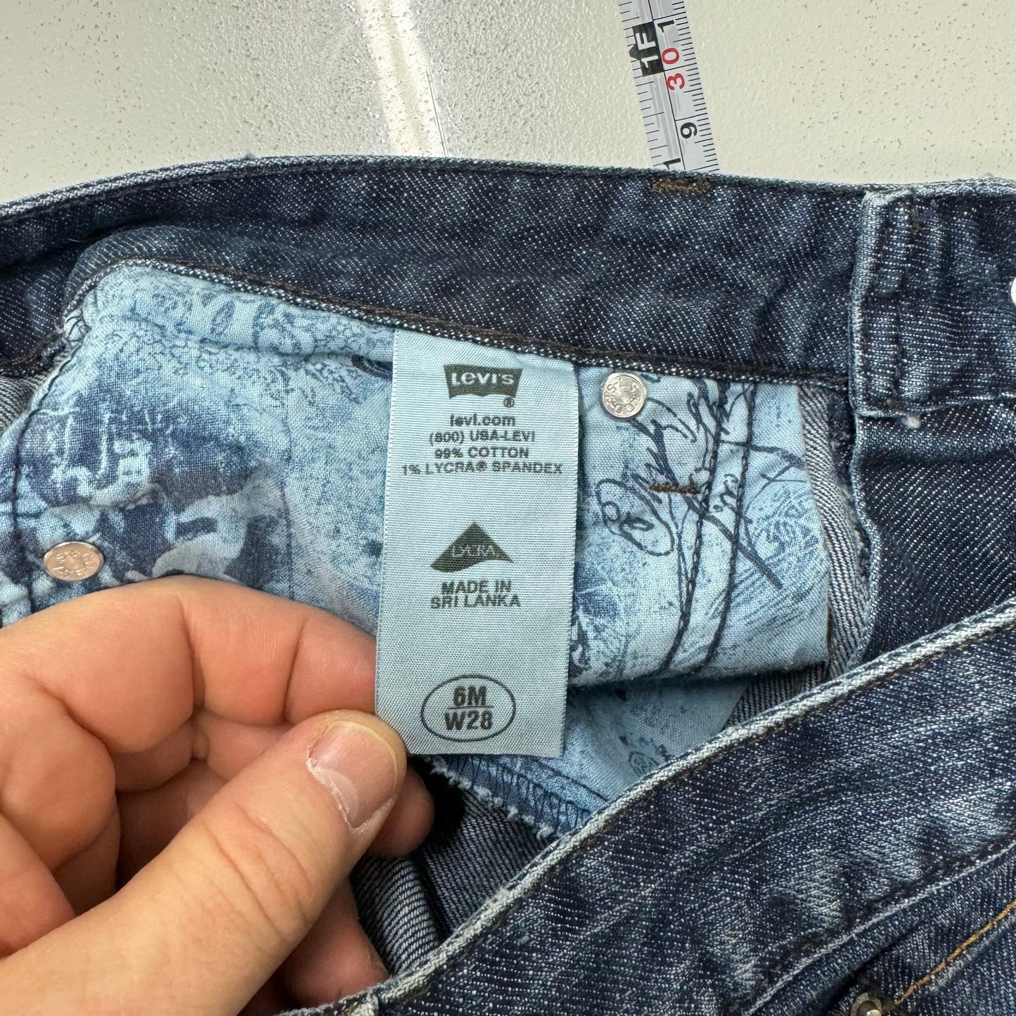 Levi Strauss Womens 552 Mid-Rise Straight Jeans – Comfortable Fit for Everyday Wear – Perfect for Women – Available in Blue, Size 6/28