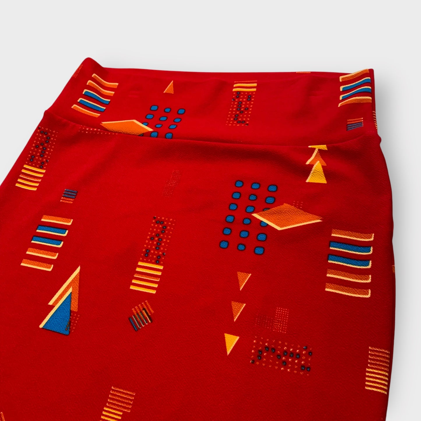 LuLaRoe Cassie Pencil Skirt - Red Geometric - Women's XL (18-20) - NWT