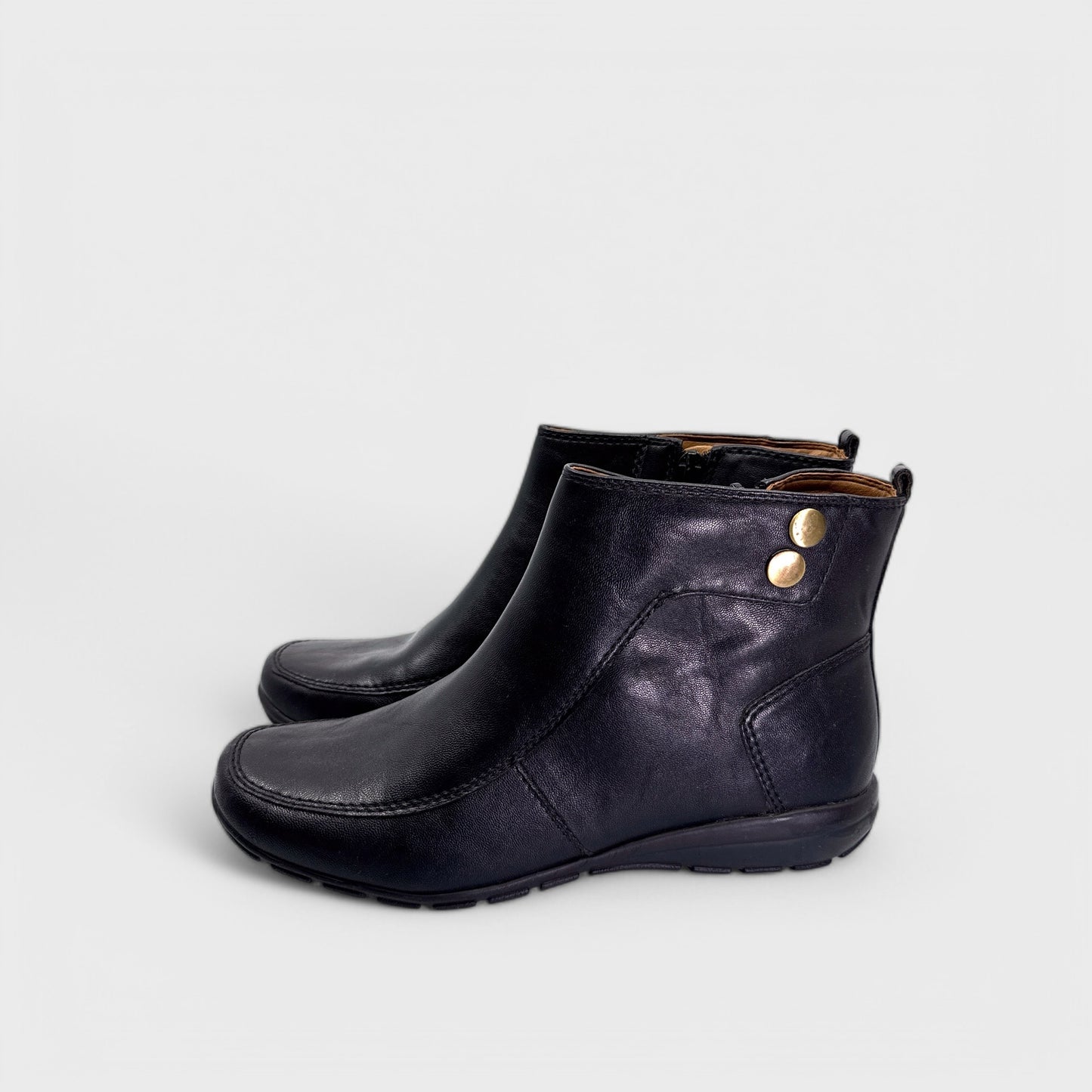 Easy Spirit ESCACTOU Ankle Boots - 7M - Black Faux Leather - Side Zip & Button Detail - NIB