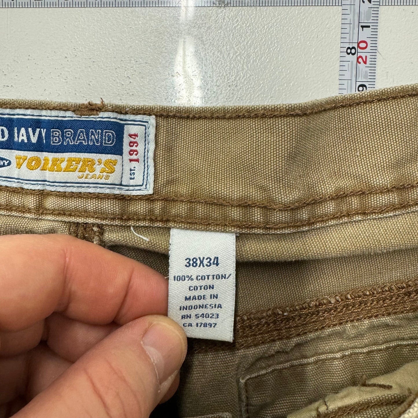 Old Navy Mens Workers Pocket Jeans - Durable Cotton for Everyday Use - Perfect for Men - Available in Beige, Size 38/34