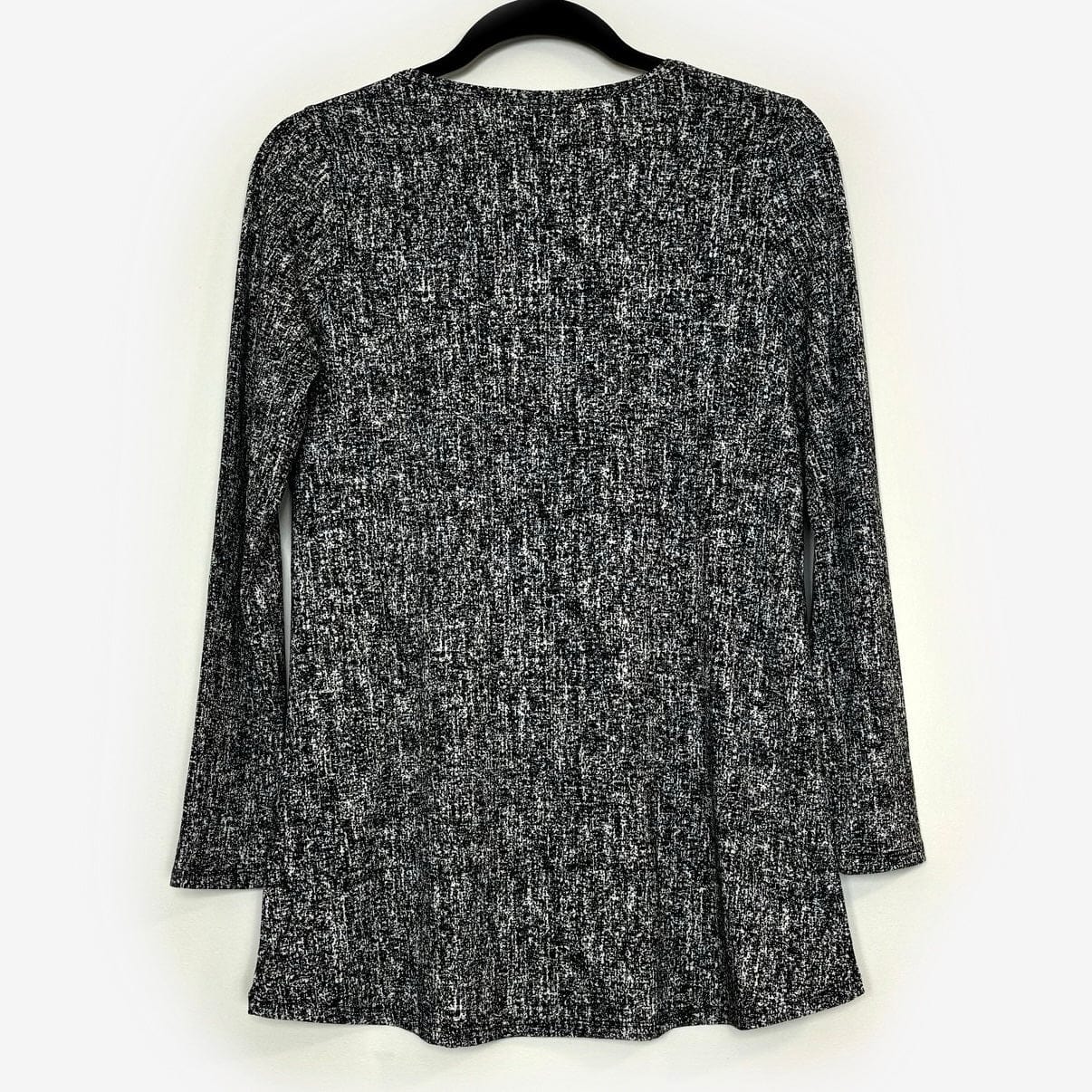 LuLaRoe Vault | Lynnae L/s Top | Size: XS (2-4) | Black/White | Static | NWT