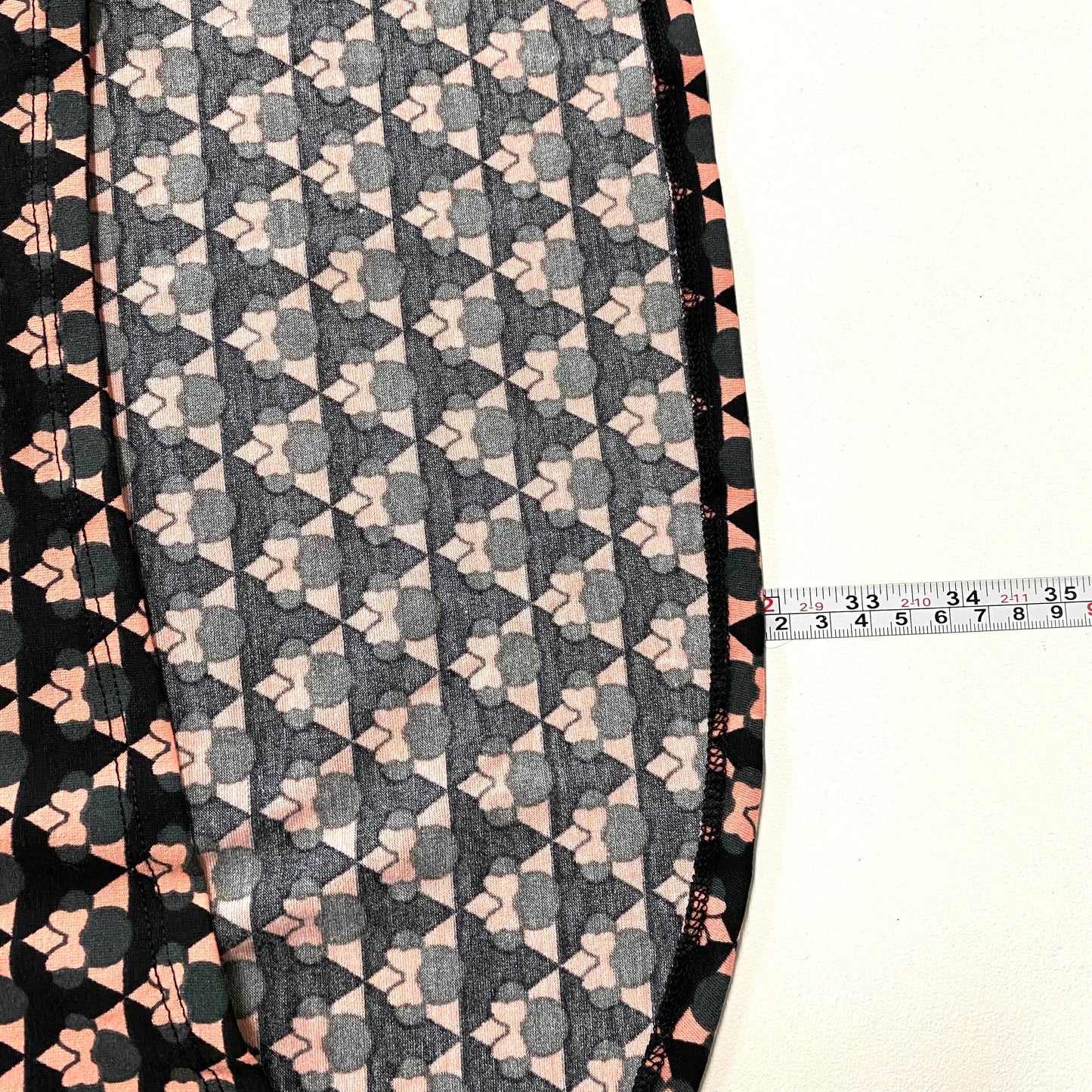 LuLaRoe Womens S Irma Black/Pink ’Minnie Mouse’ Geometric Multicolor S/s Tunic Top NWT