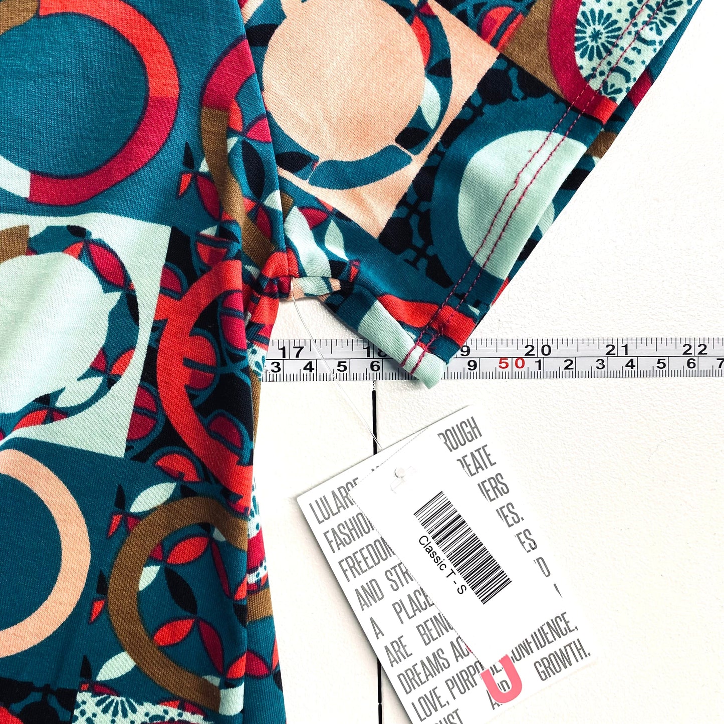 LuLaRoe Womens S Multicolor Circles/Patchwork Classic T Activewear Top S/s NWT