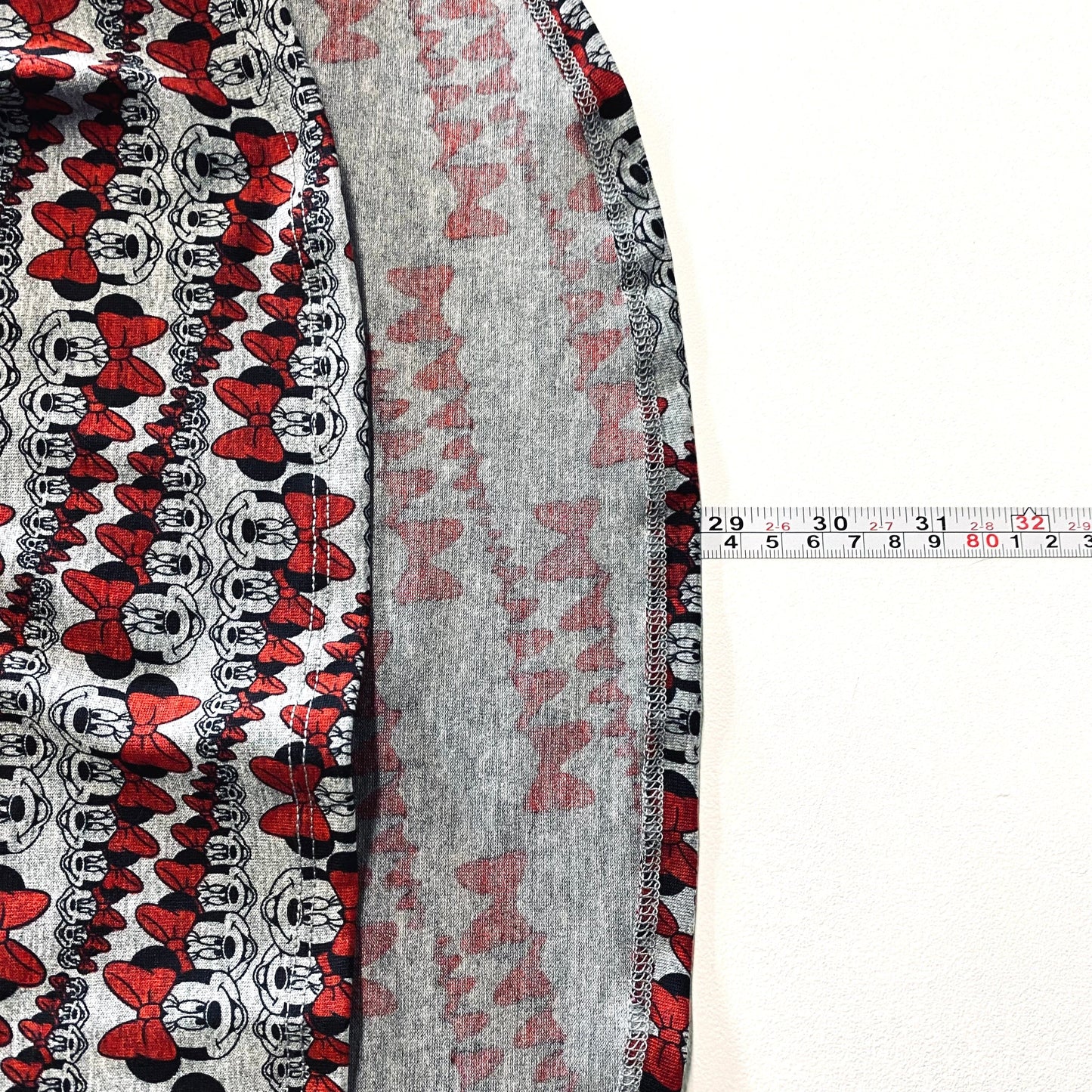 LuLaRoe Womens S Gray/Red ‘Minnie Mouse’ Pattern Classic T S/s Top NWT