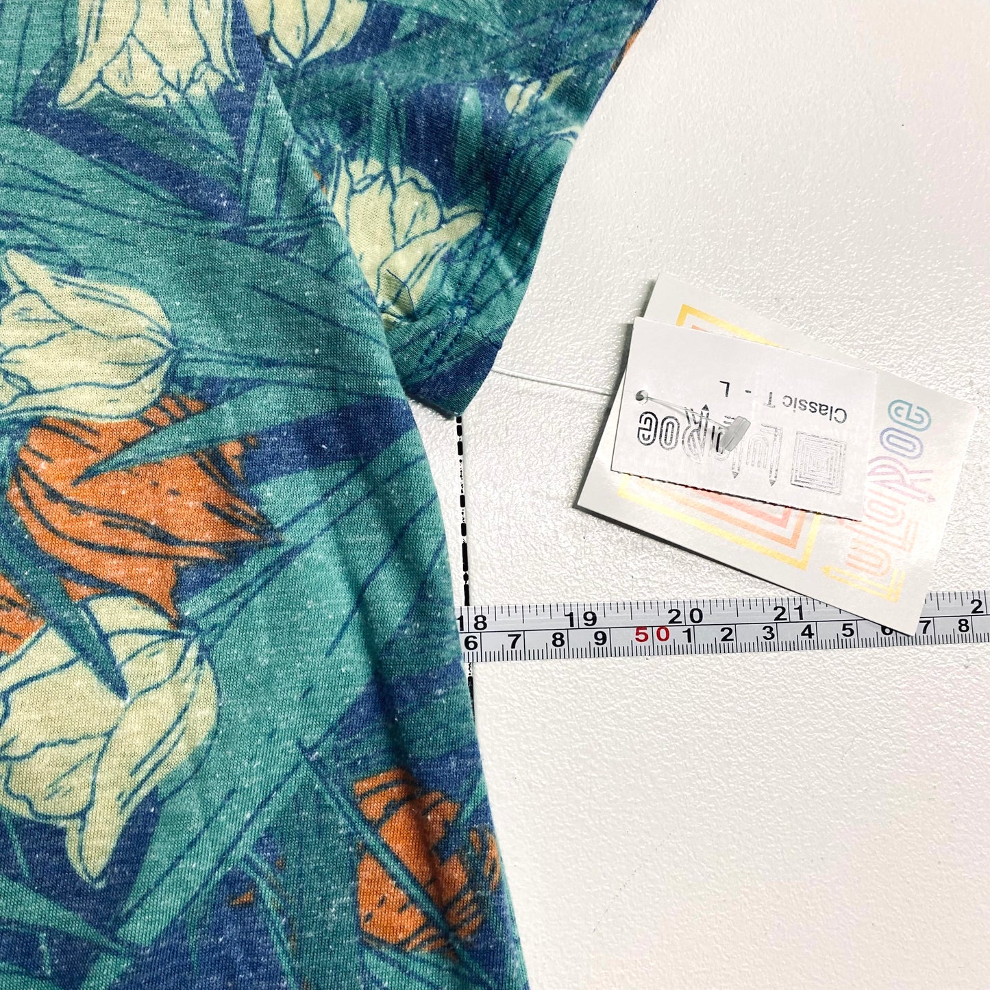 LuLaRoe Womens L Green/Orange/Cream Floral Classic T S/s Top | NWT