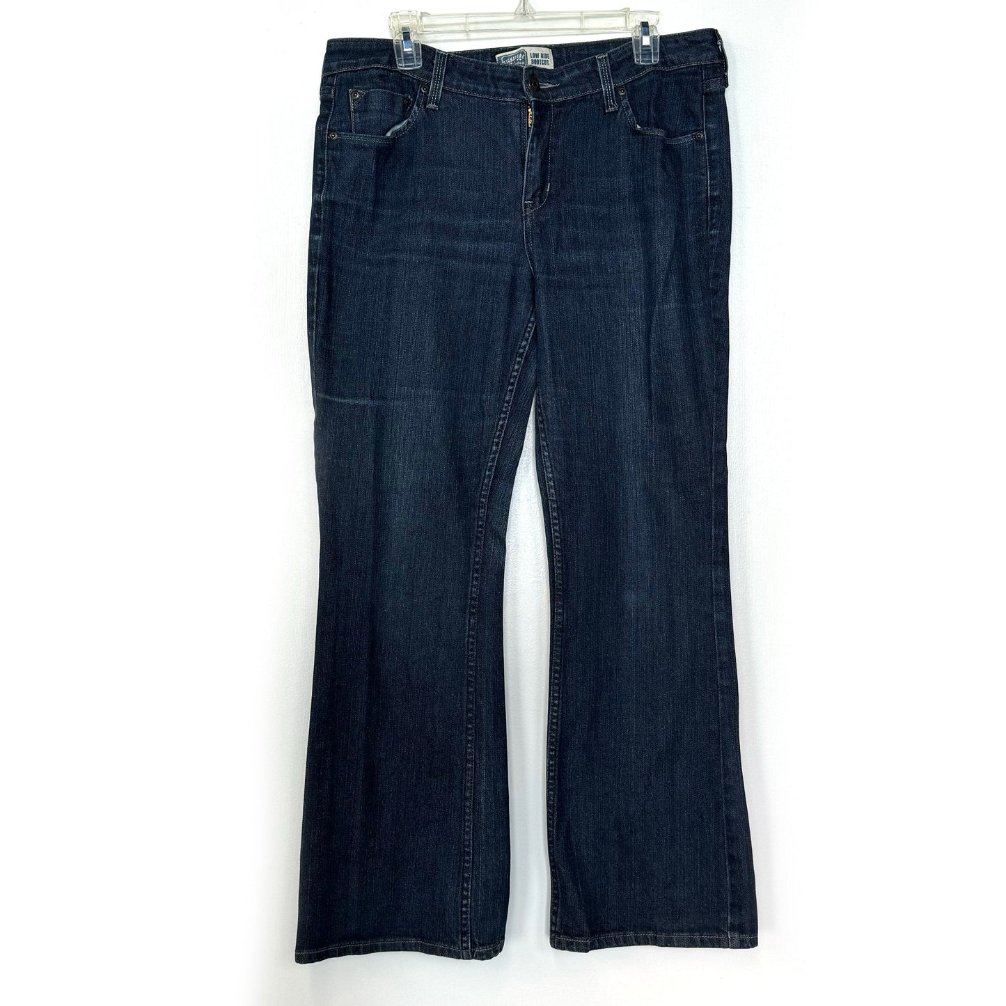 Levi Strauss Signature Low Rise Bootcut Denim Jeans – Comfortable Fit for Everyday Wear – Perfect for Women – Available in Blue, Size 14 Medium