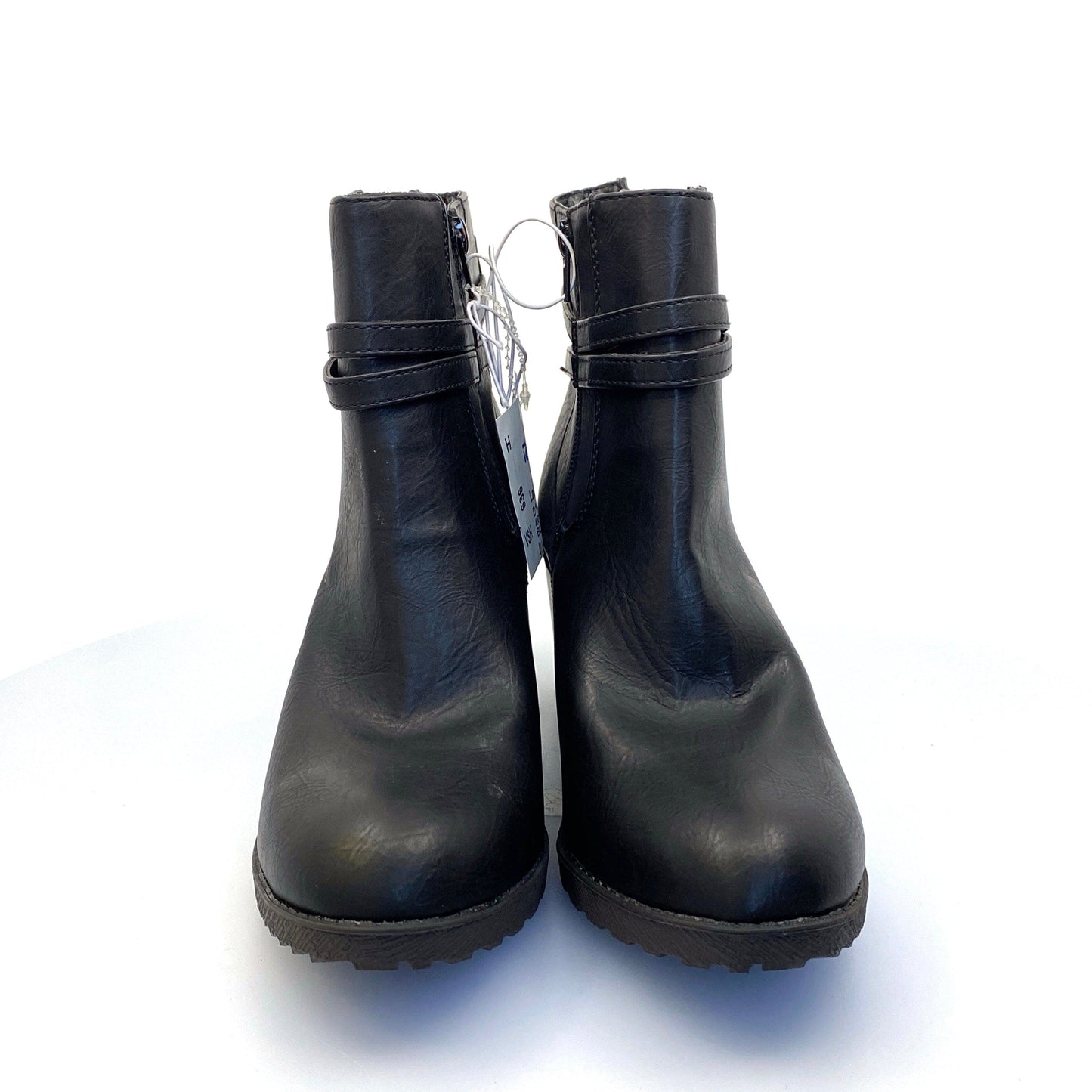 NWT Diba Womens ‘Shelby’ Size 7.5M Black Size-Zip Booties