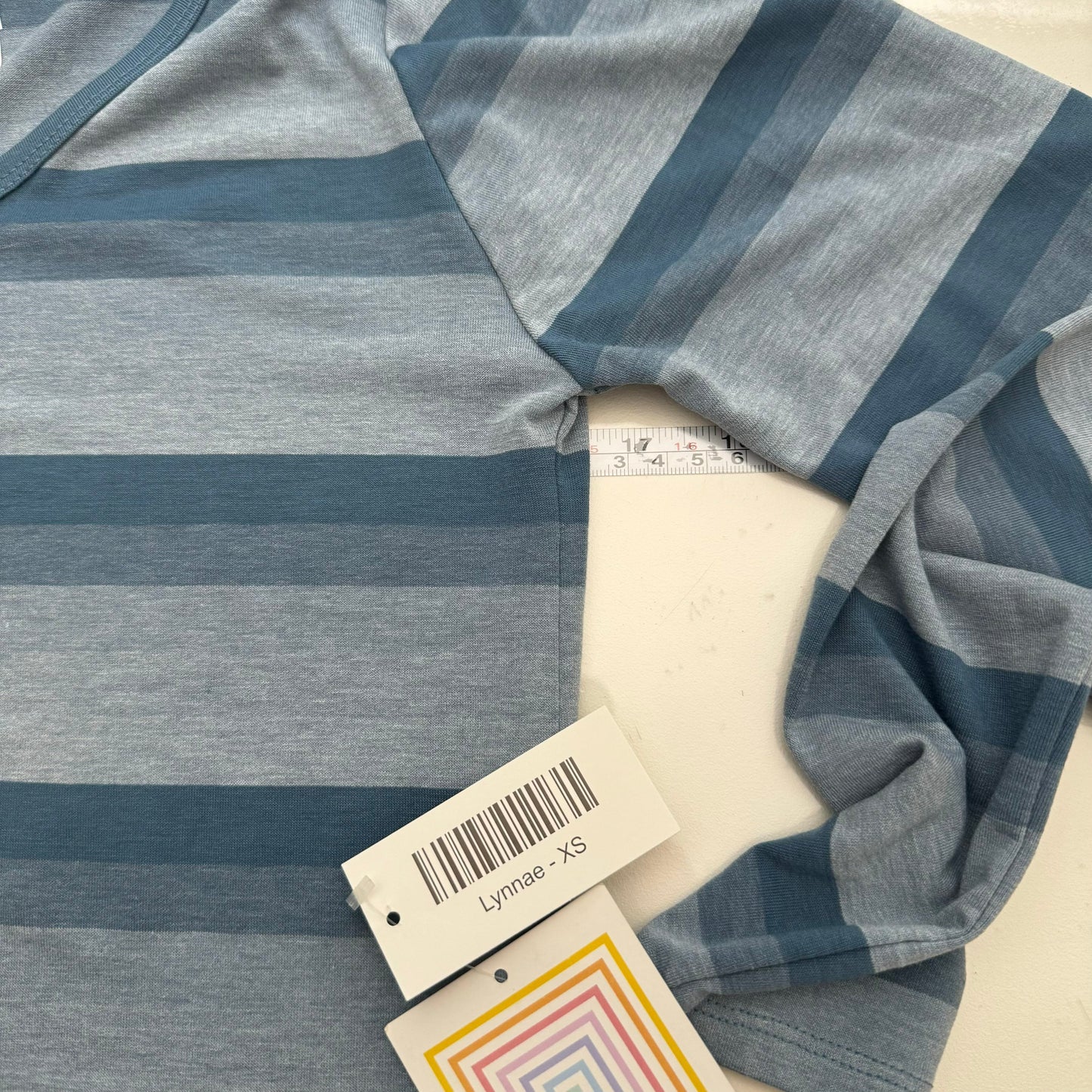 LuLaRoe Vault | Lynnae High-Low L/s Top | Size: XS (2-4) | Blue | Heathered/Striped | NWT