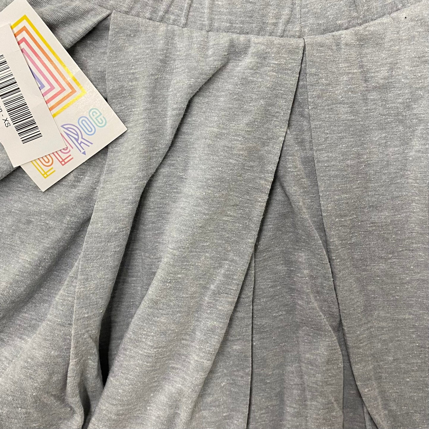 LuLaRoe Madison Pleated Skirt | XS (0-4) | Light Gray Heathered | NWT