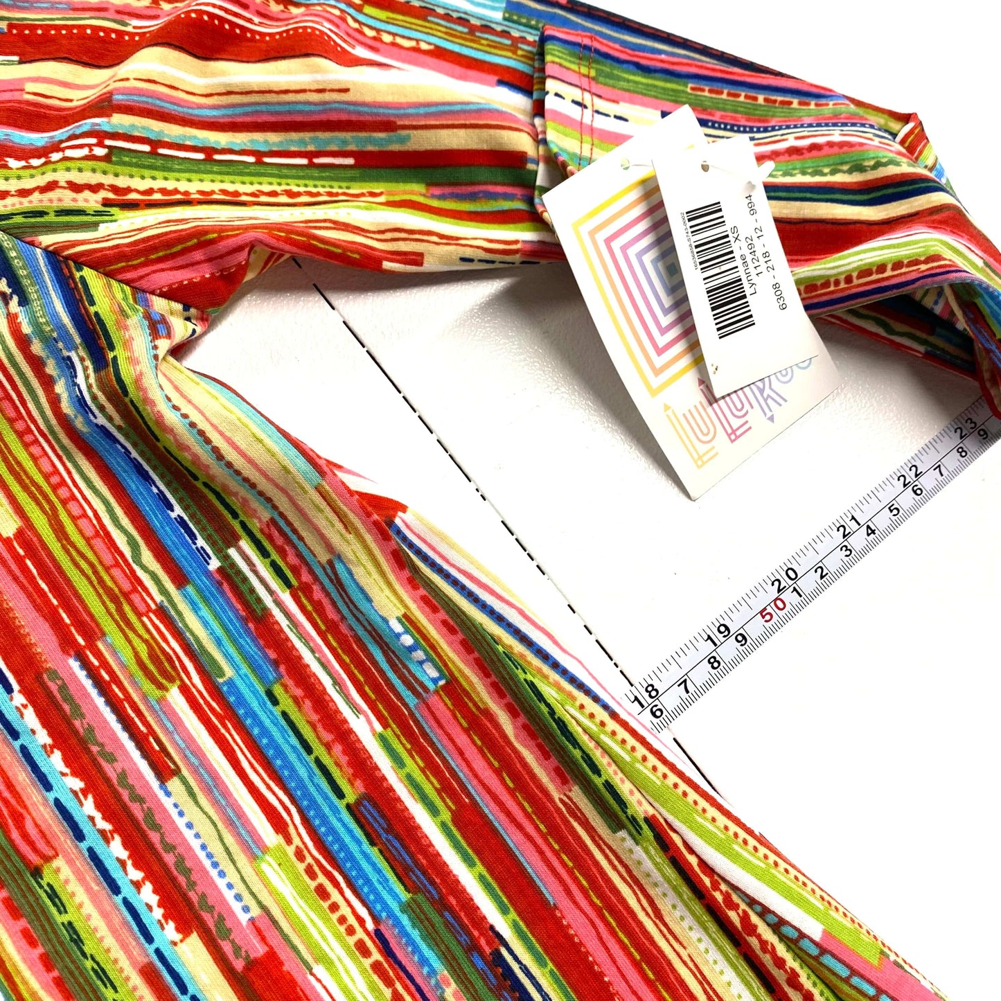 LuLaRoe Vault | Lynnae L/s Top | Size: XS (2-4) | Multicolor | Loom Patten | NWT