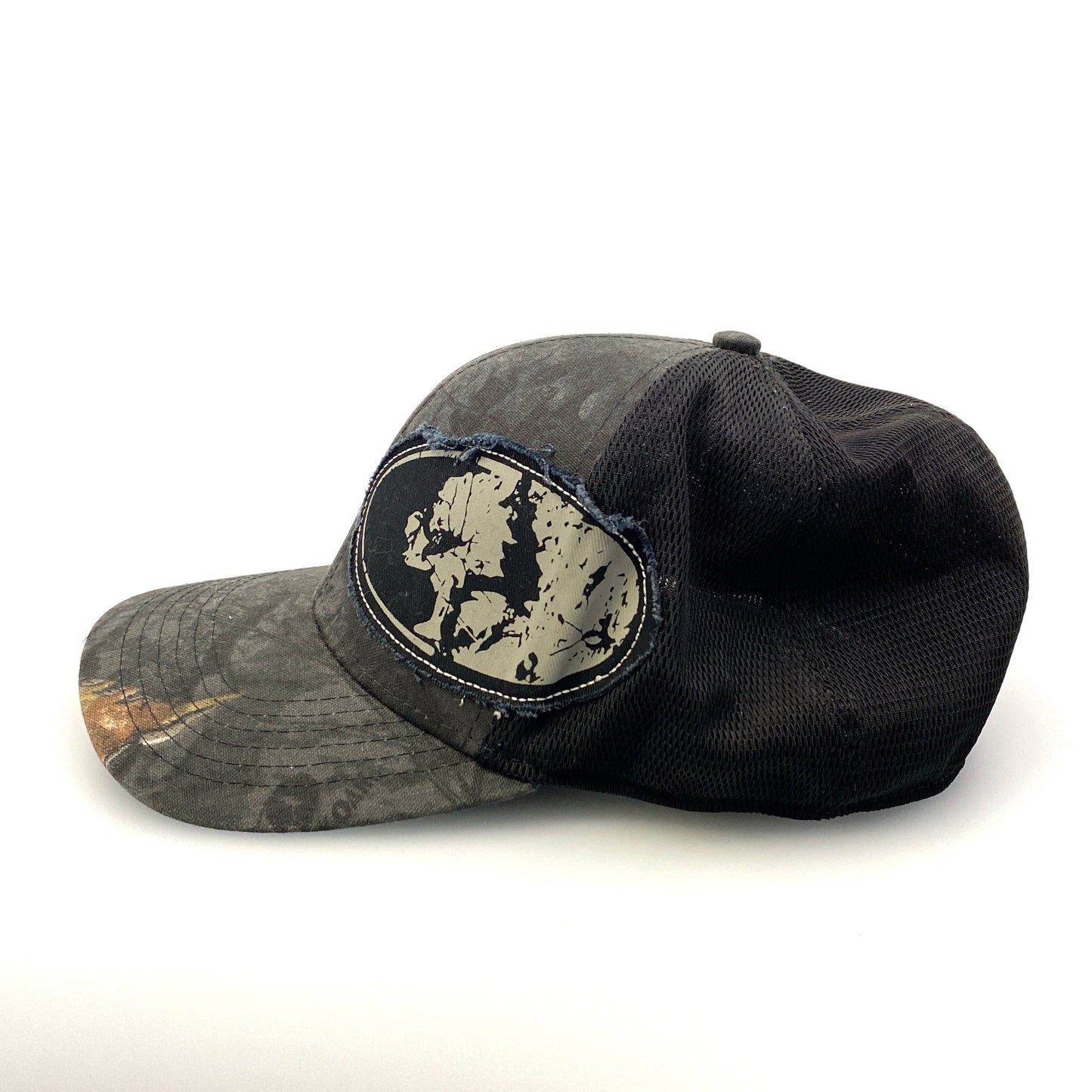 Mossy Oak Hunting Mens L/XL Mesh SnapBack Trucker Hat Gray/Black