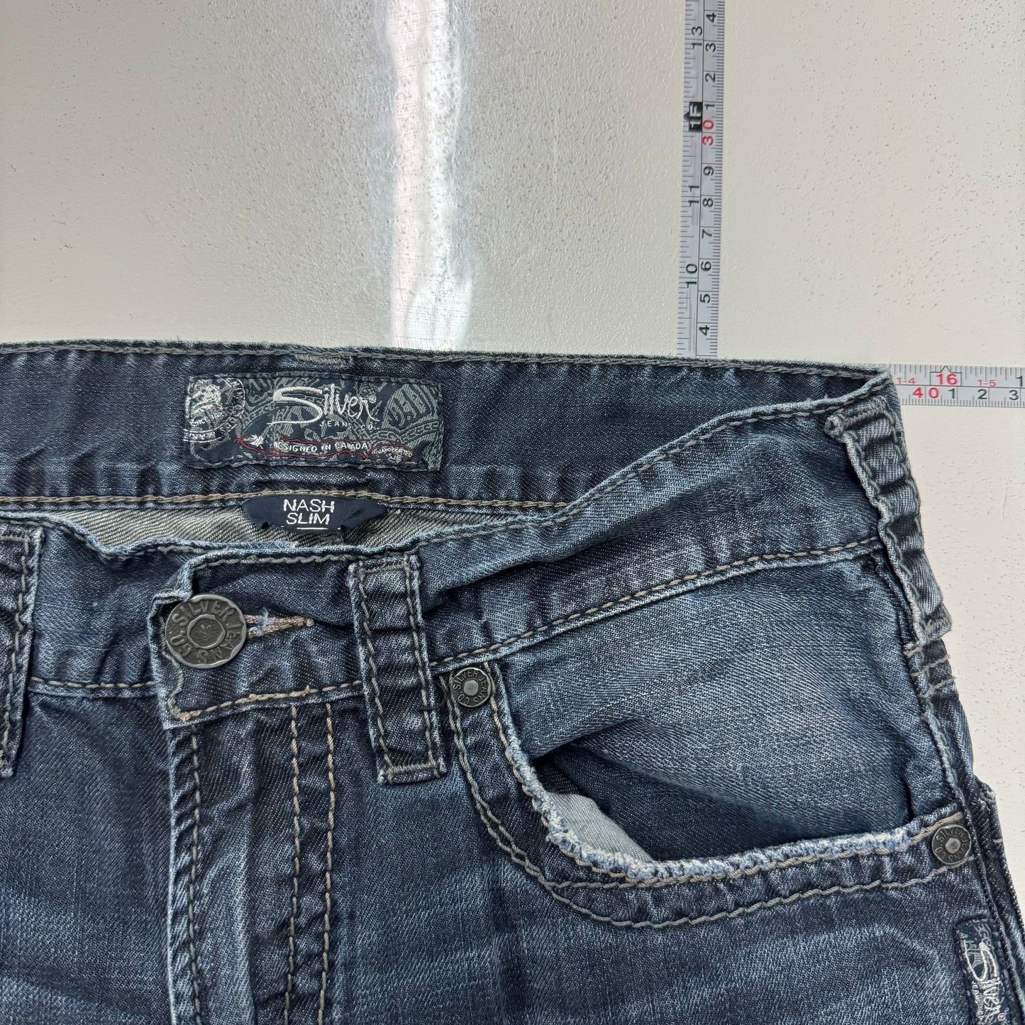 Silver Jeans Nash Slim Jeans – Comfortable Fit for Women – Available in Blue – Size 31/32
