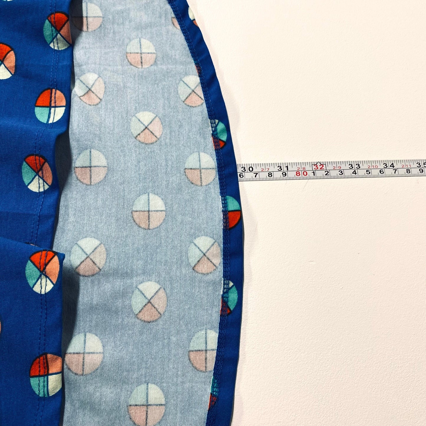 LuLaRoe Womens L Bright Blue Pie Chart Pattern Classic T S/s Top NWT
