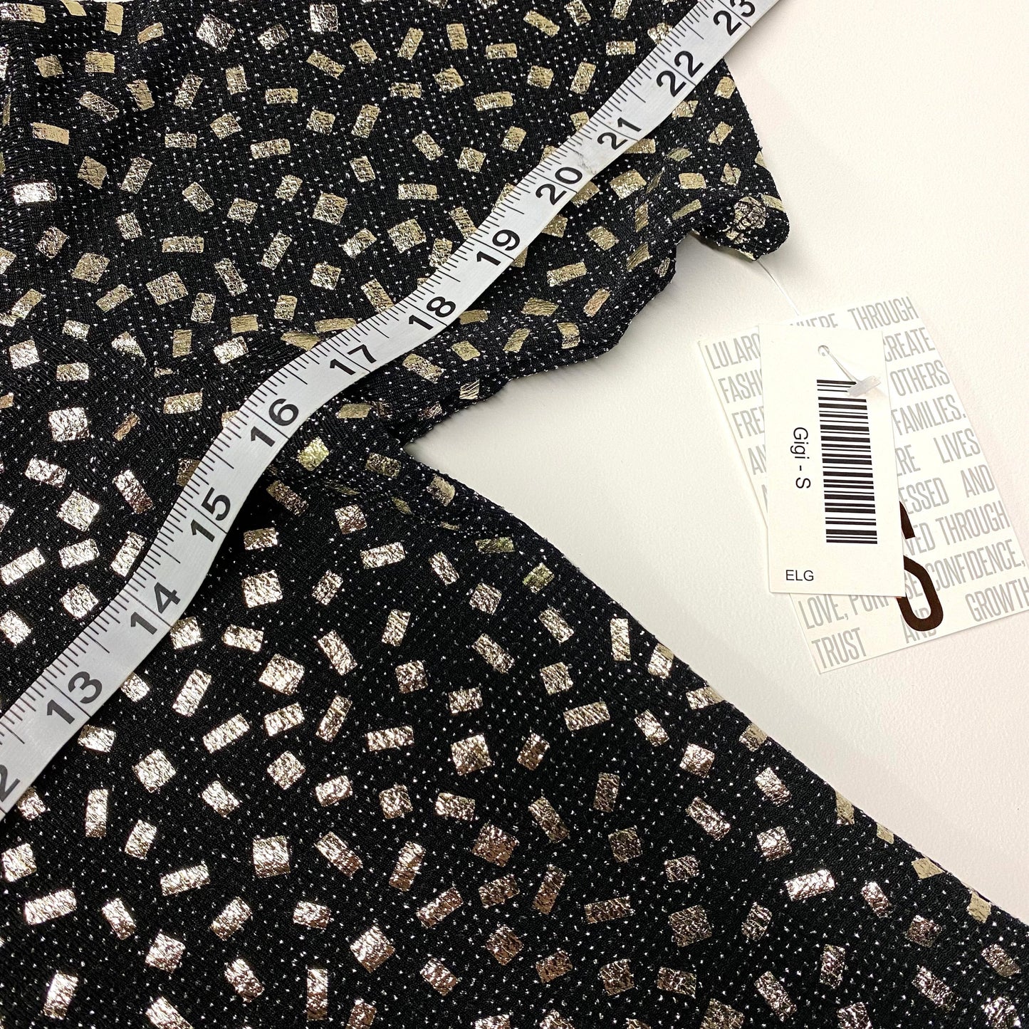 LuLaRoe Womens S Black/Silver ELEGANT Gigi Confetti Top ½ Sleeves - NWT