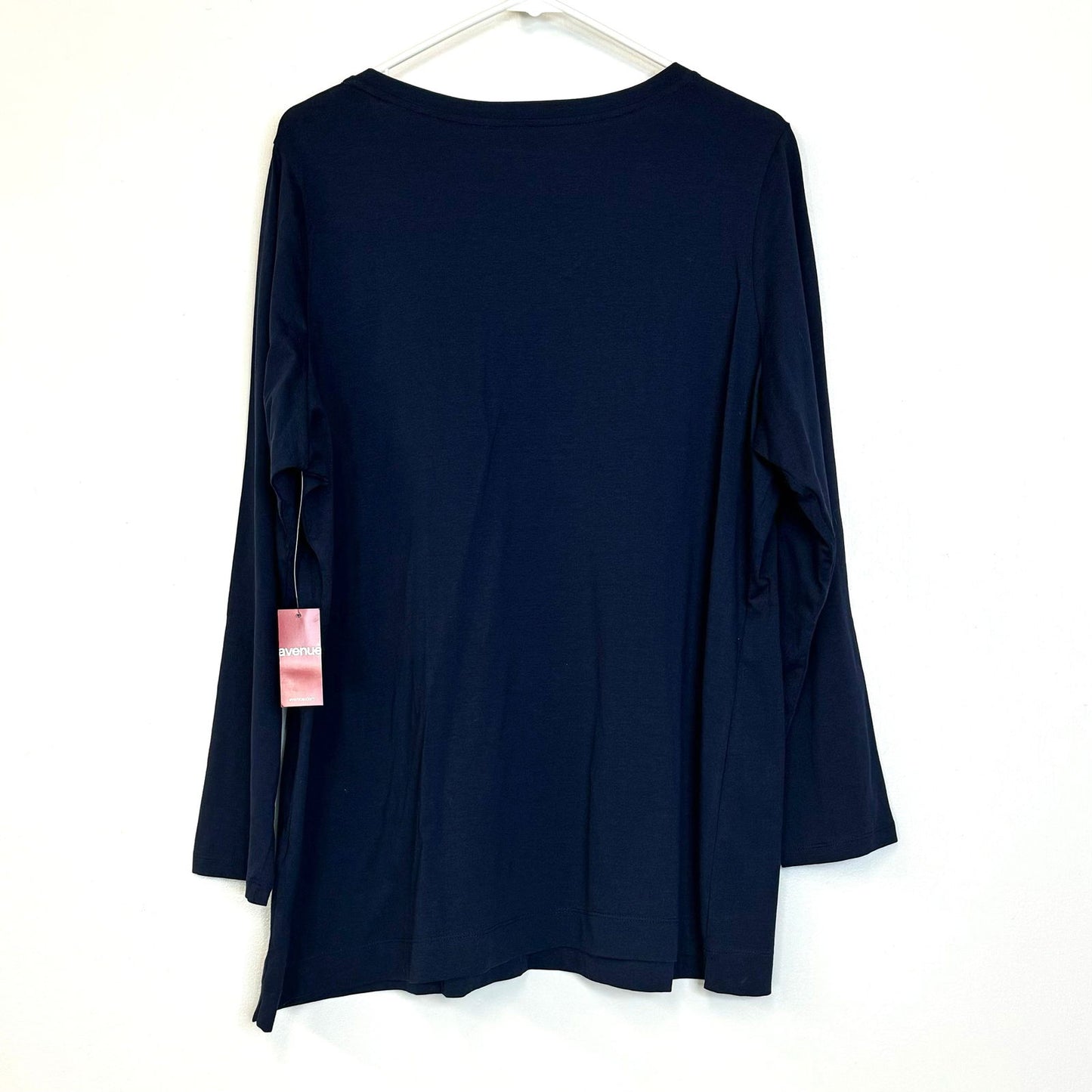 AVENUE | Womens L/s V-Neck Everyday T-Shirt | Size: 18/20 | Color: Blue | NWT - | Buy at Parsimony Shoppes