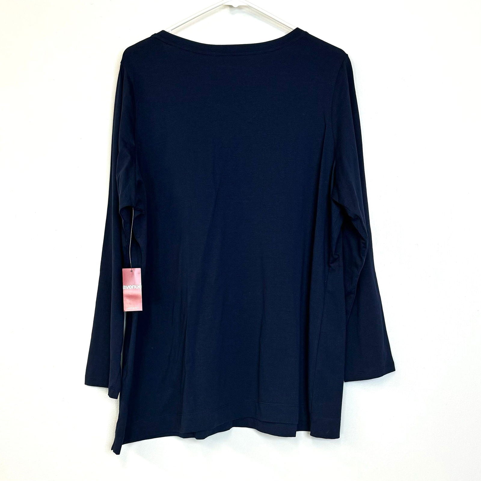AVENUE | Womens L/s V-Neck Everyday T-Shirt | Size: 18/20 | Color: Blue | NWT -  | Buy at Parsimony Shoppes