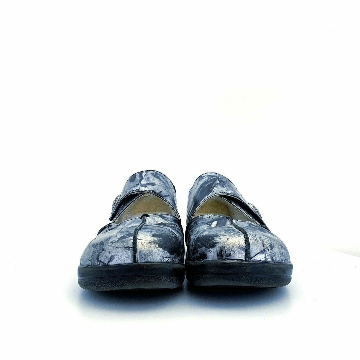 Alegria | Kaitlyn Mary Jane Womens Shoes| Size: 40 | Color: Silver / Black Patina | Pre-Owned - | Buy at Parsimony Shoppes