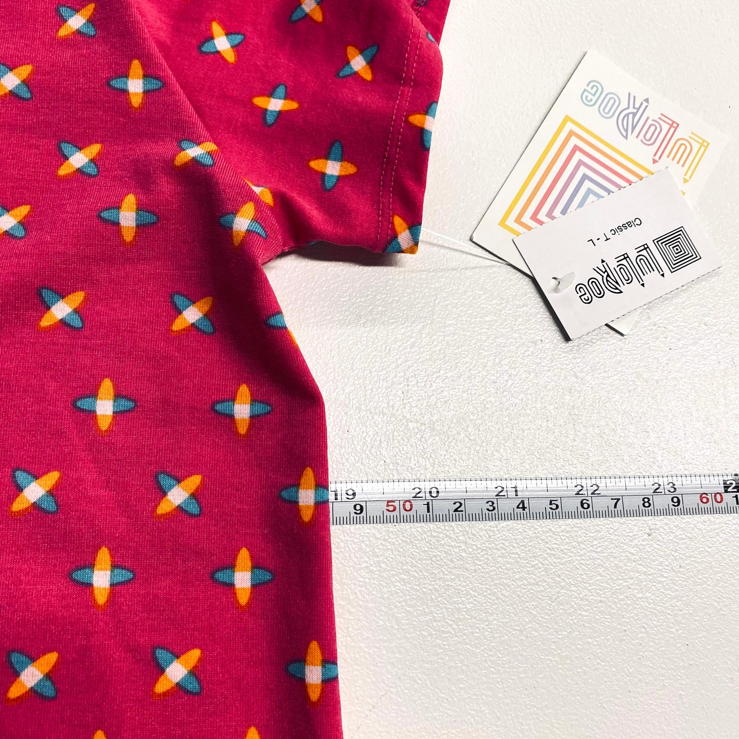 LuLaRoe Womens L Bright Pink 'Jacks' Pattern Classic T S/s Top | NWT