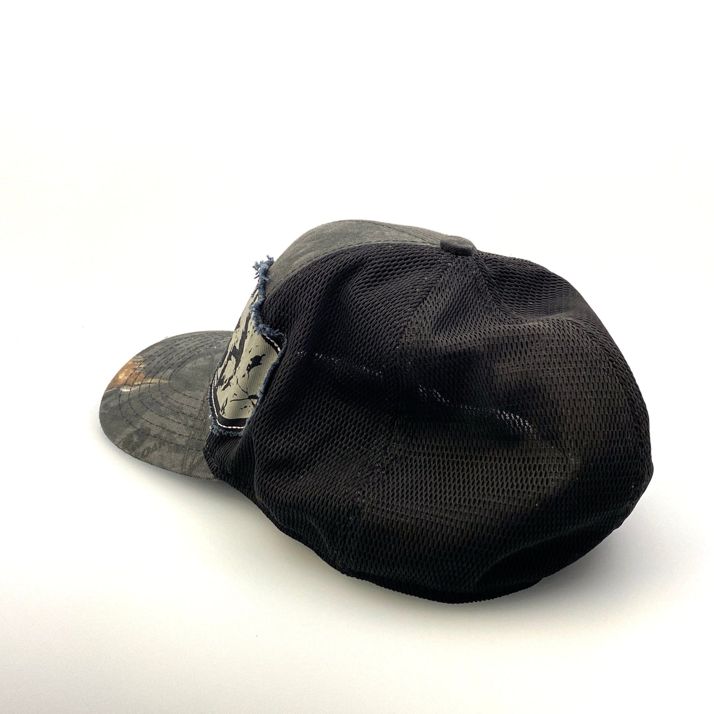 Mossy Oak Hunting Mens L/XL Mesh SnapBack Trucker Hat Gray/Black