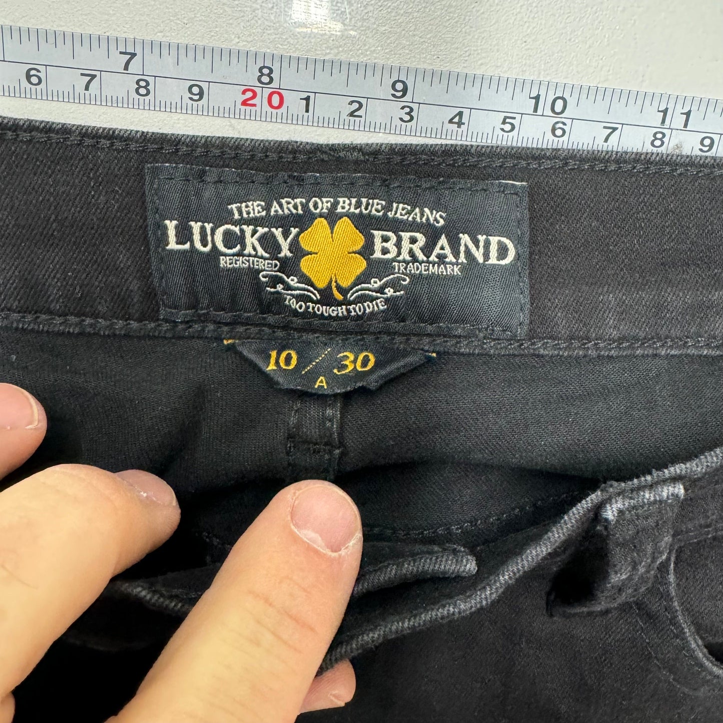 Lucky Brand Women's Brooke Skinny Leg Denim Jeans – Machine Washable Comfort for Everyday Wear – Available in Dark Gray – Size 10/30