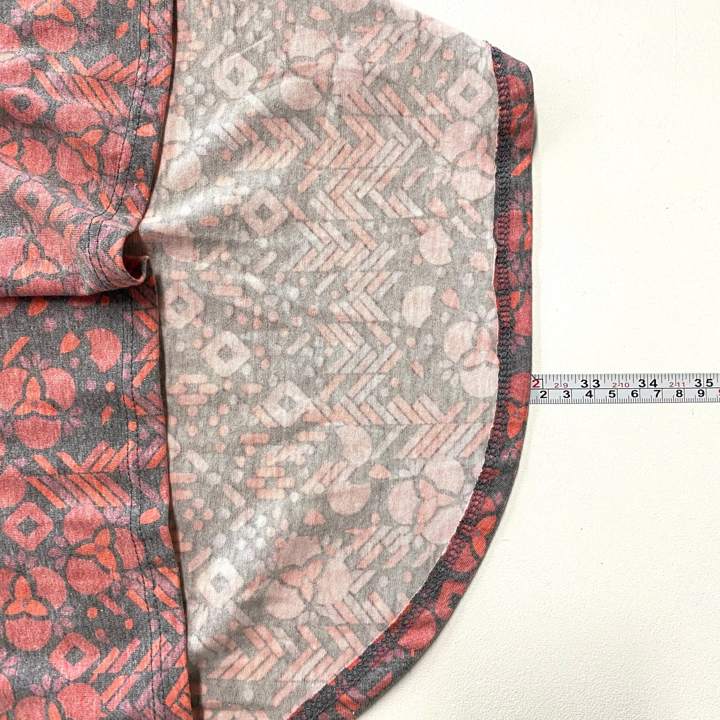 LuLaRoe Womens XXS Irma Pink/Gray Trefoil Pattern S/s Tunic Top NWT