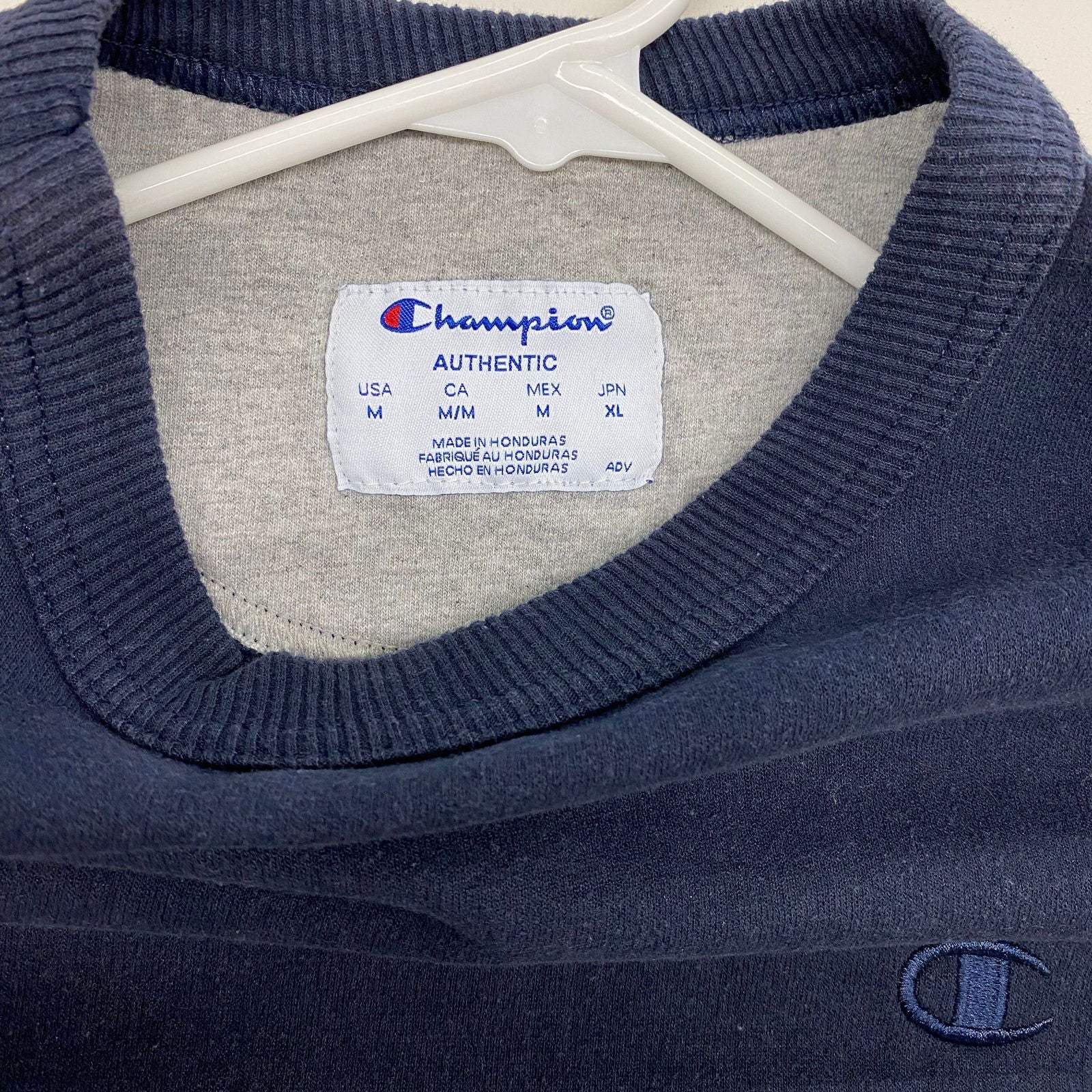Champion Authentic Mens M Blue Fleece L/s Crew Neck Sweatshirt Pre-Owned -  | Buy at Parsimony Shoppes