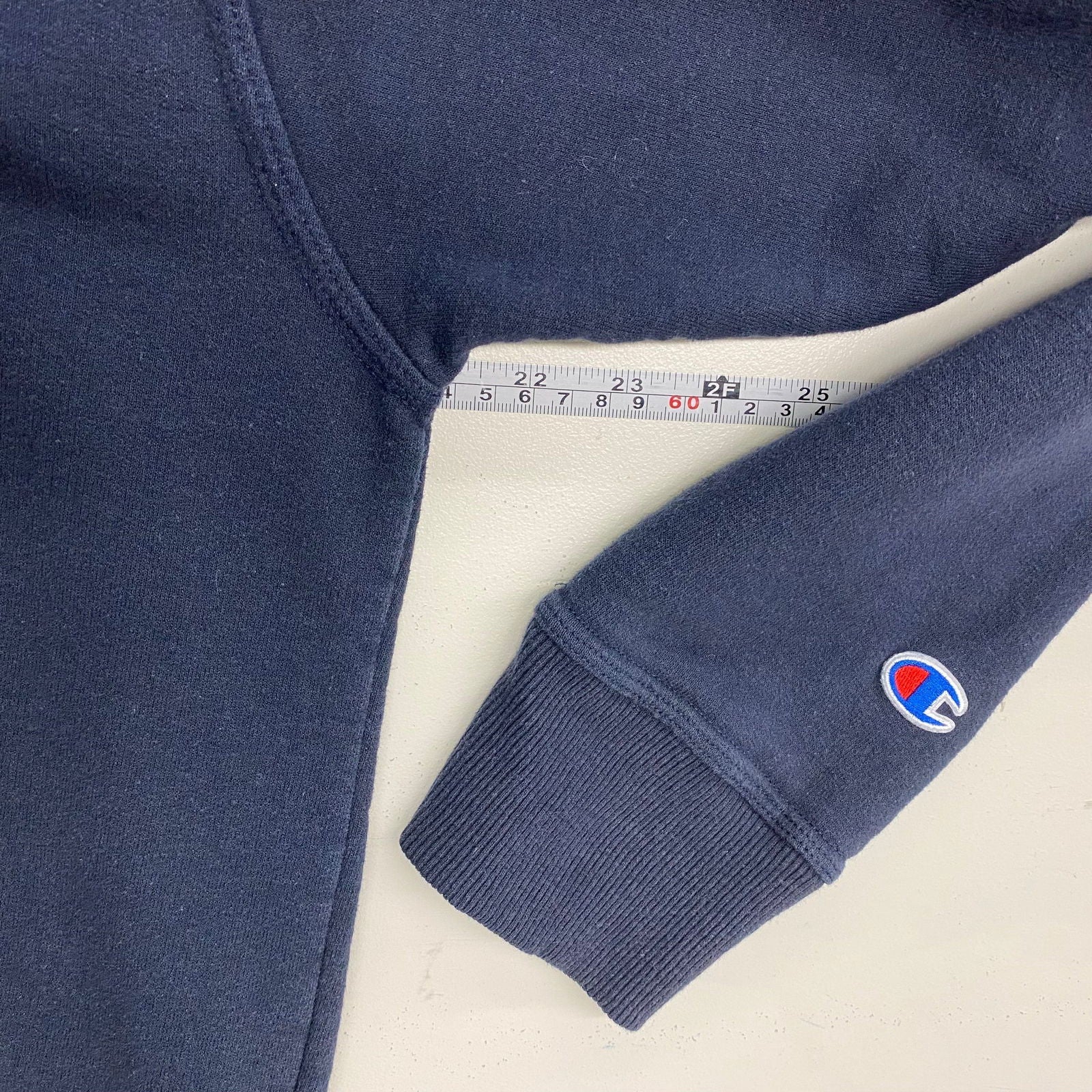 Champion Authentic Mens M Blue Fleece L/s Crew Neck Sweatshirt Pre-Owned -  | Buy at Parsimony Shoppes