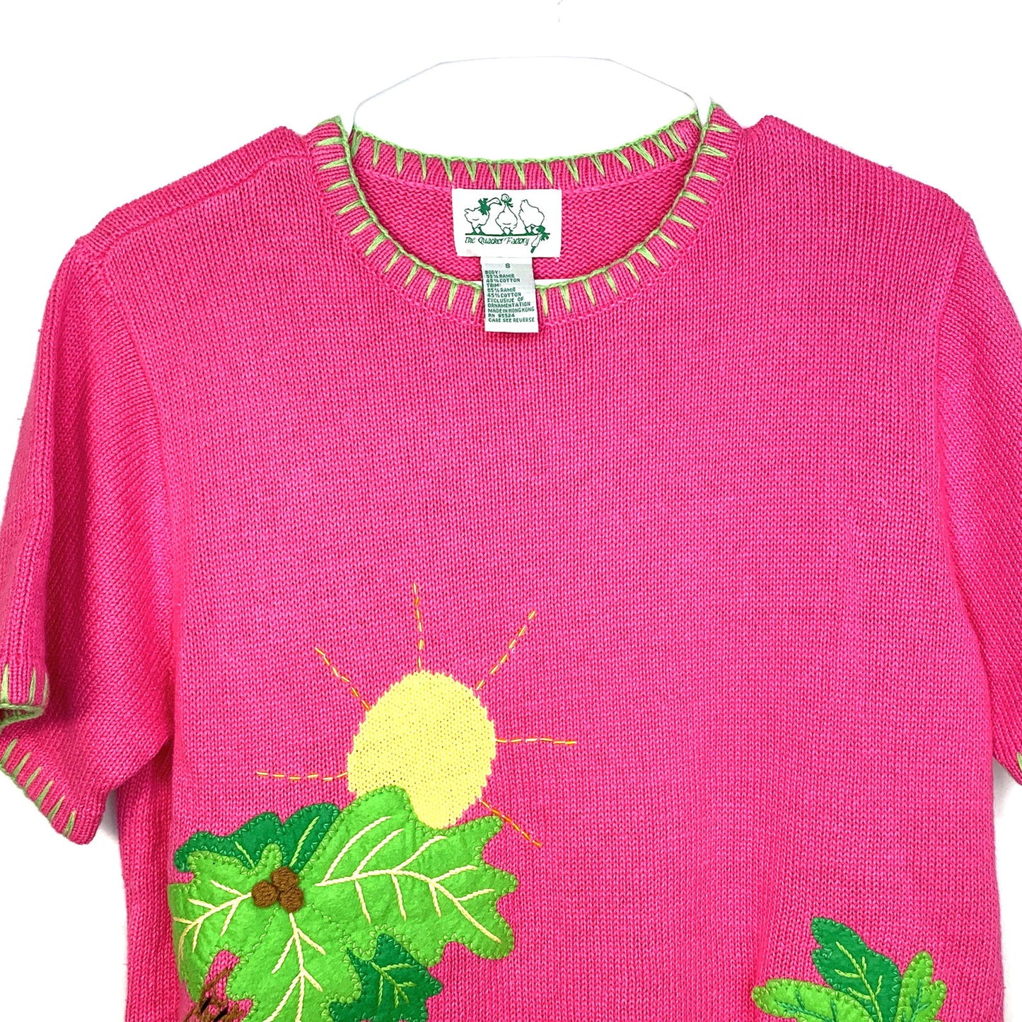 Charming Quacker Factory Womens Size Small Short Sleeve Sweater Shirt Pink Flamingos Palm Trees Pre-Owned - | Buy at Parsimony Shoppes