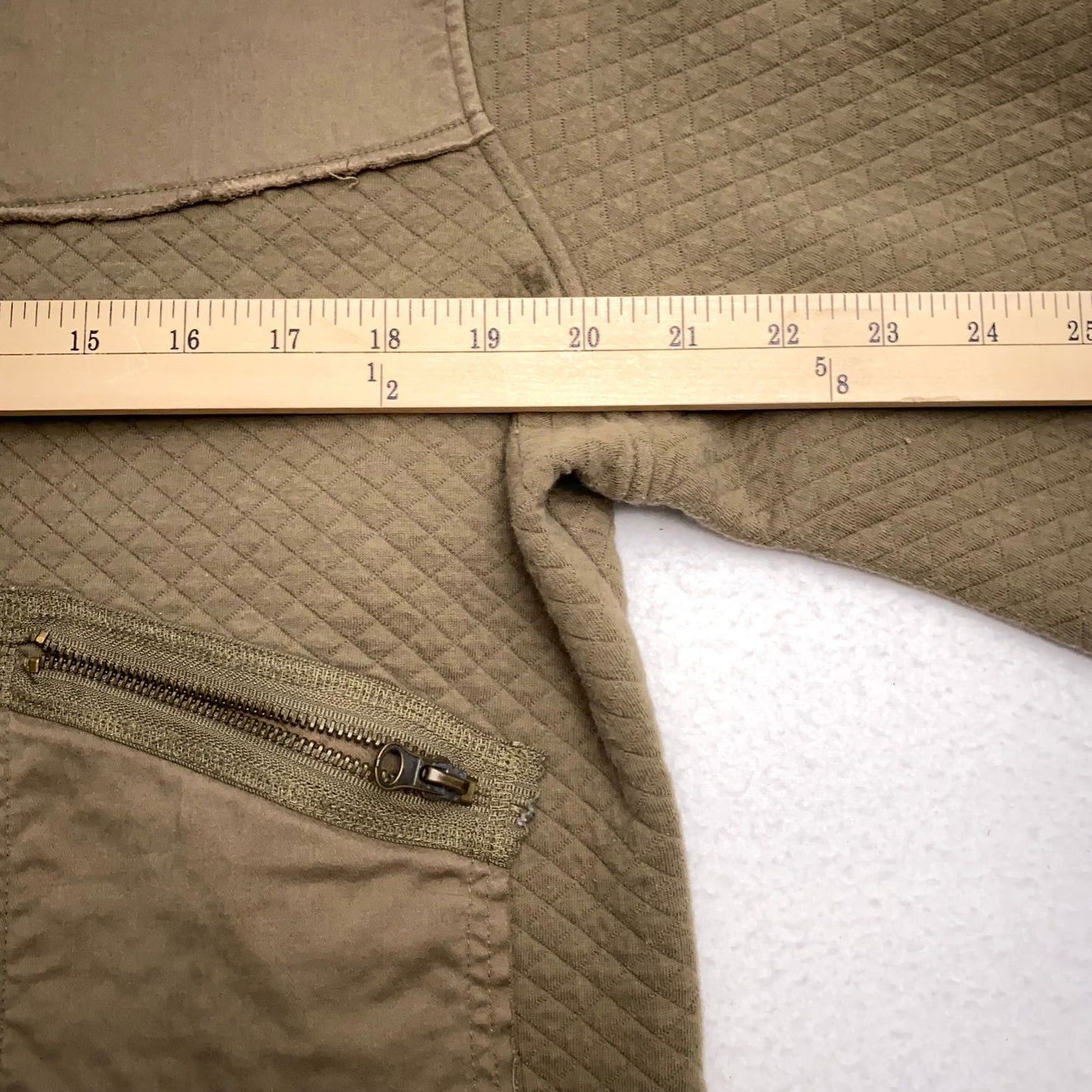 Civility Womens Quilted Utility Jacket | Large | Distressed Olive Green | Zipper Front | Pre-Owned - | Buy at Parsimony Shoppes