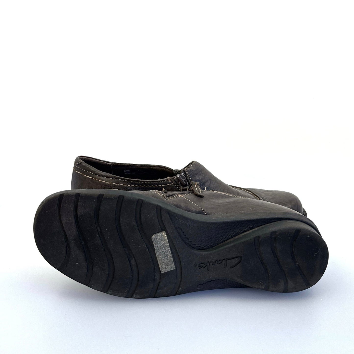 Clarks Bendables | Women Asymmetric Zipper Leather Shoes | Color: Brown | Size: 8.5M - | Buy at Parsimony Shoppes