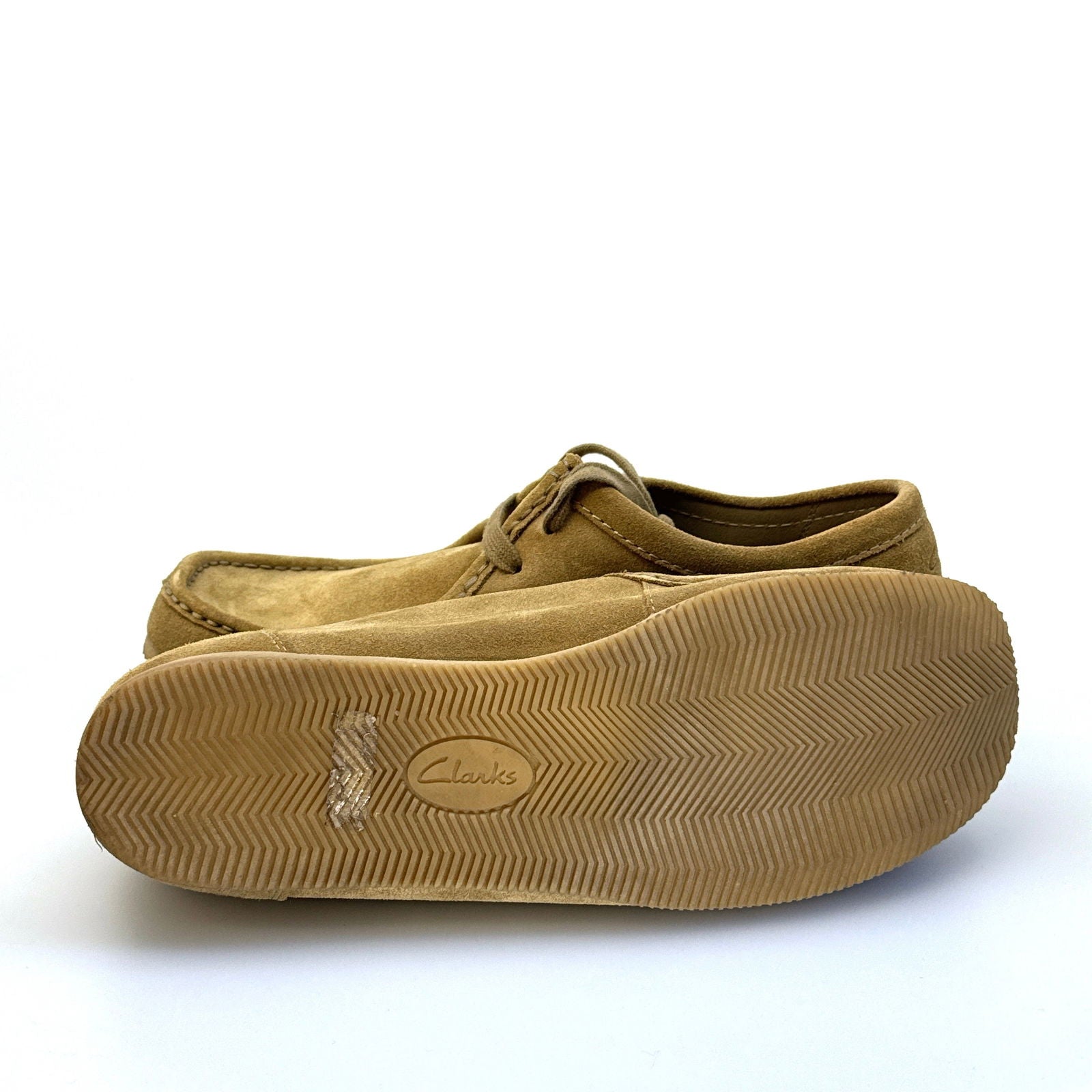 Clarks | Mens Wallabee Low Oak Hairy Shoes | Color: Beige | Size: 12M | Pre-Owned -  | Buy at Parsimony Shoppes