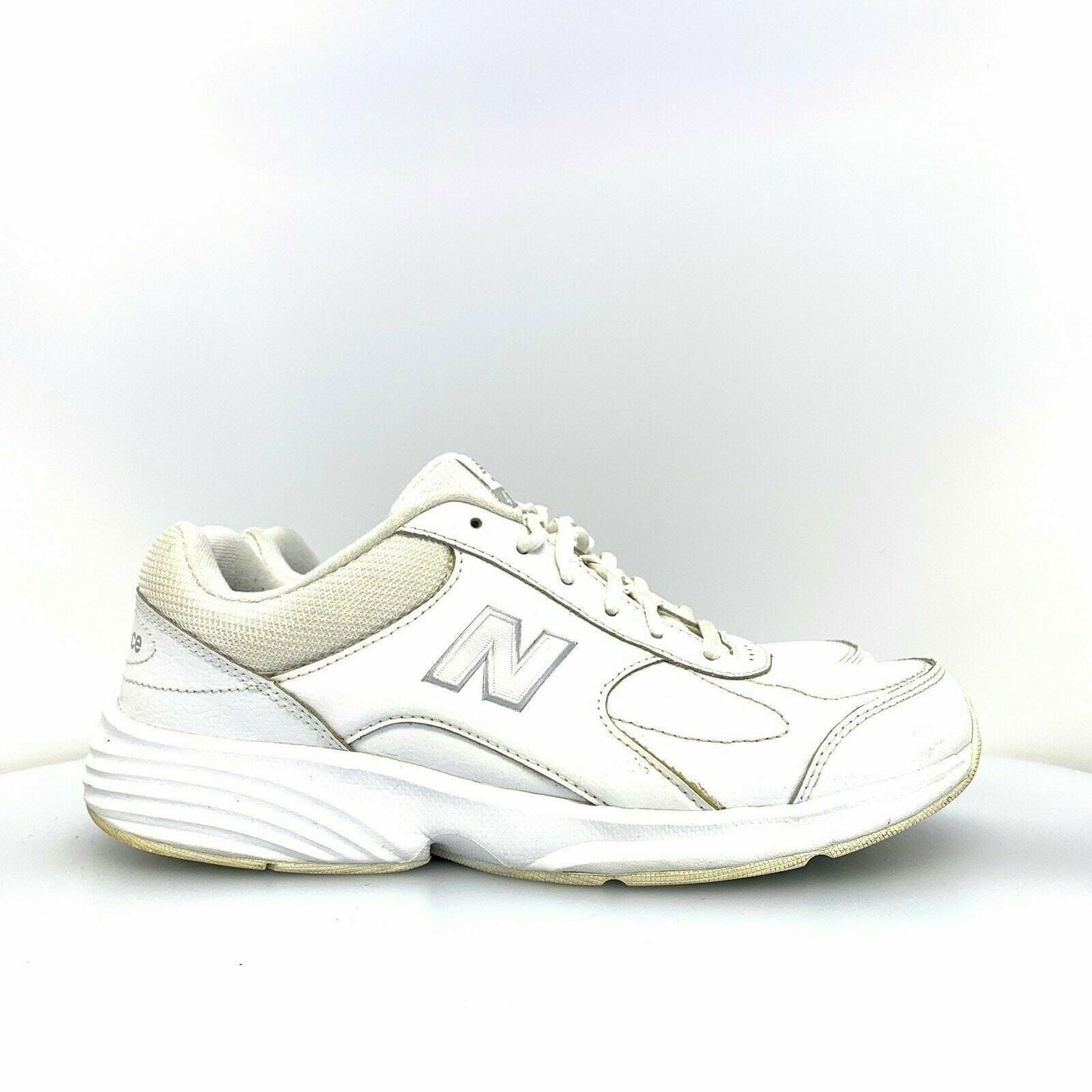 Comfortable New Balance Womens Size 9D White Athletic Shoes - Versatile Sneakers - | Buy at Parsimony Shoppes