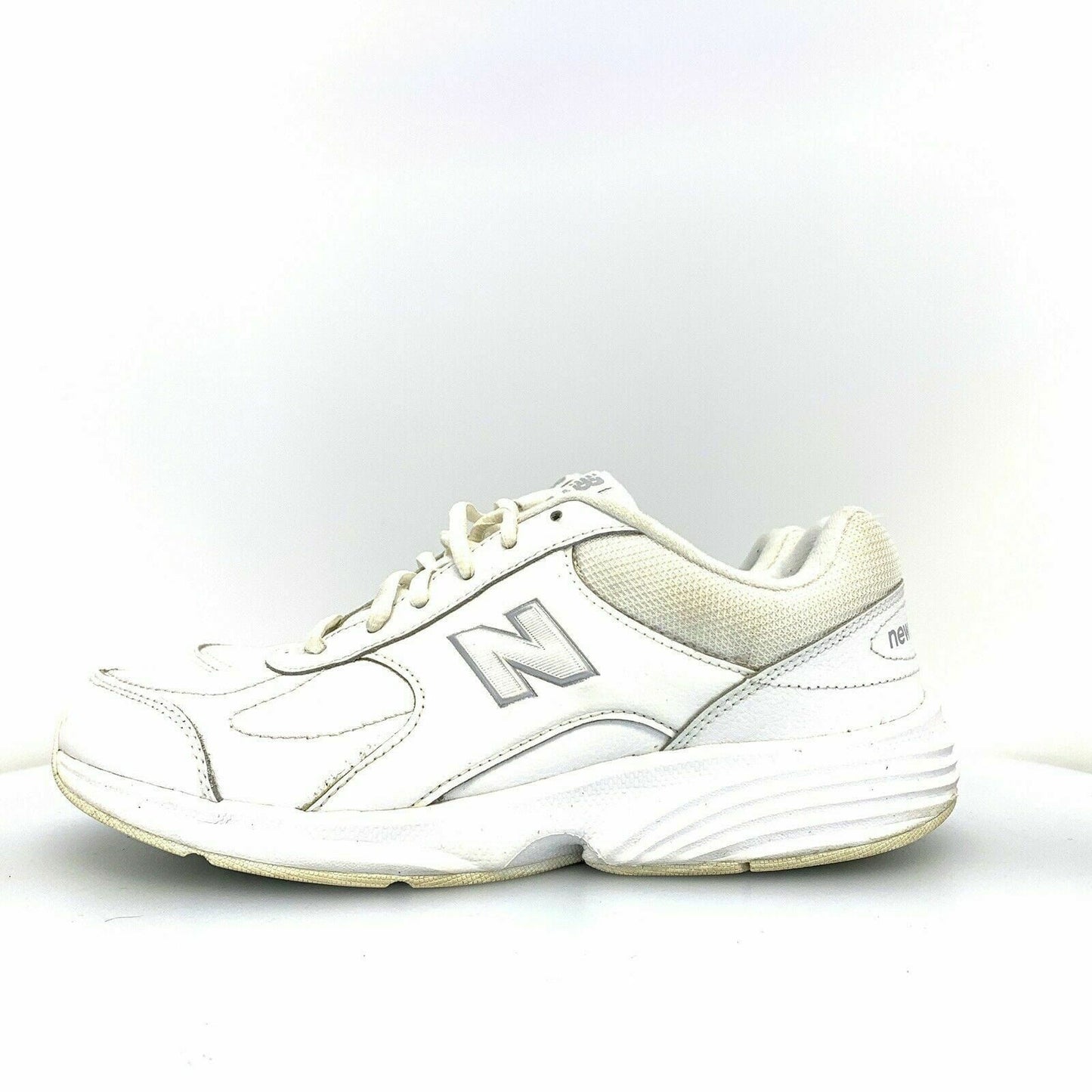 Comfortable New Balance Womens Size 9D White Athletic Shoes - Versatile Sneakers - | Buy at Parsimony Shoppes