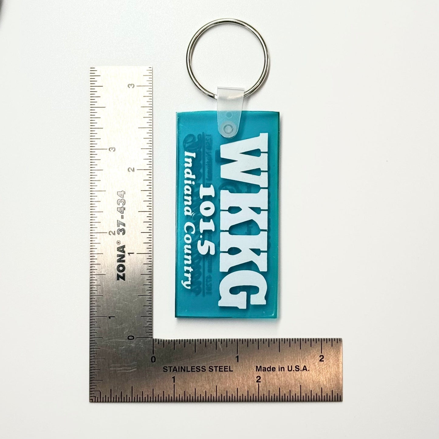 Vintage ‘Dave Burt Motors’ Keychain Key Ring Blue Rubber Rectangle Pre-Owned