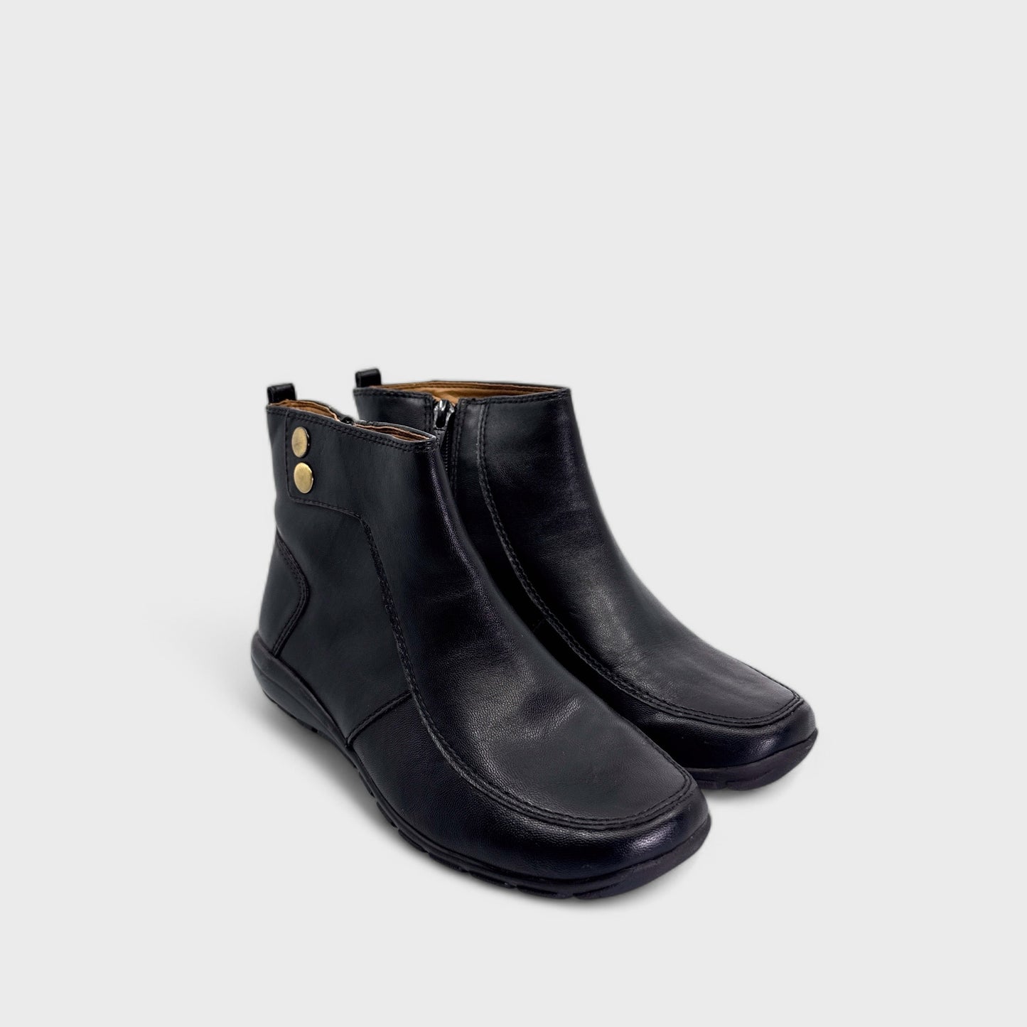Easy Spirit ESCACTOU Ankle Boots - 7M - Black Faux Leather - Side Zip & Button Detail - NIB