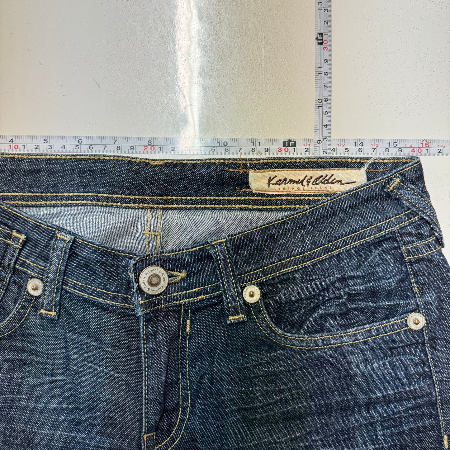 Karmel & Alden Women's Bootcut Jeans – Pre-Owned Quality – Perfect for Casual Wear – Available in Blue, Size 29