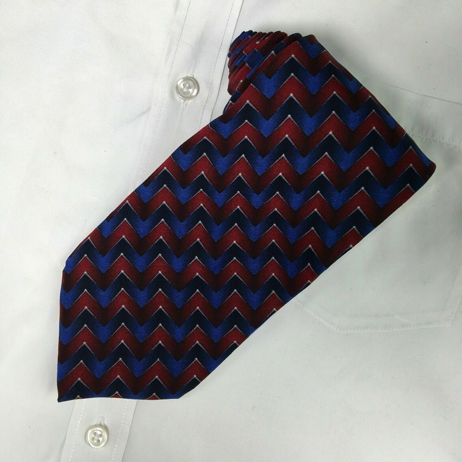 Dancing Bear Grateful Dead Mens Red & Blue Chevron Print 100% Silk Neck Tie 58 Dancing Bear Grateful Dead Mens Red & Blue Chevron Print 100% Silk Neck Tie 58