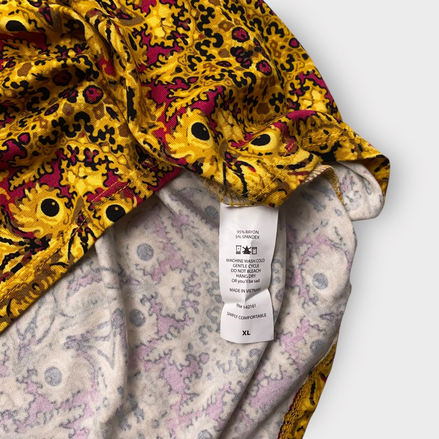 LuLaRoe Irma S/S Tunic Top - Yellow & Red Arabesque Pattern - Women's XL (16-18) - NWT