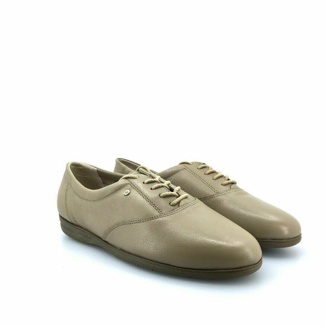 Easy Spirit Women's Comfort Shoes – Beige Leather Anti-Gravity