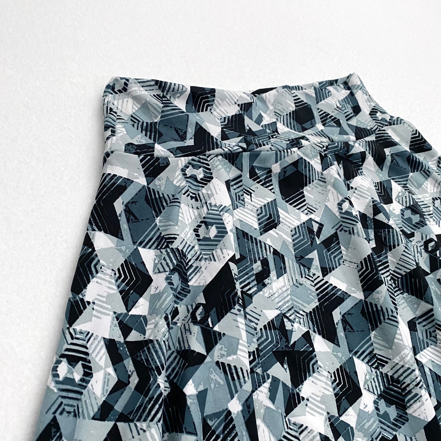 LuLaRoe Kids Azure A-Line Skirt | 12 (12-14) | Multicolor/Gray Geometric Pattern | NWT