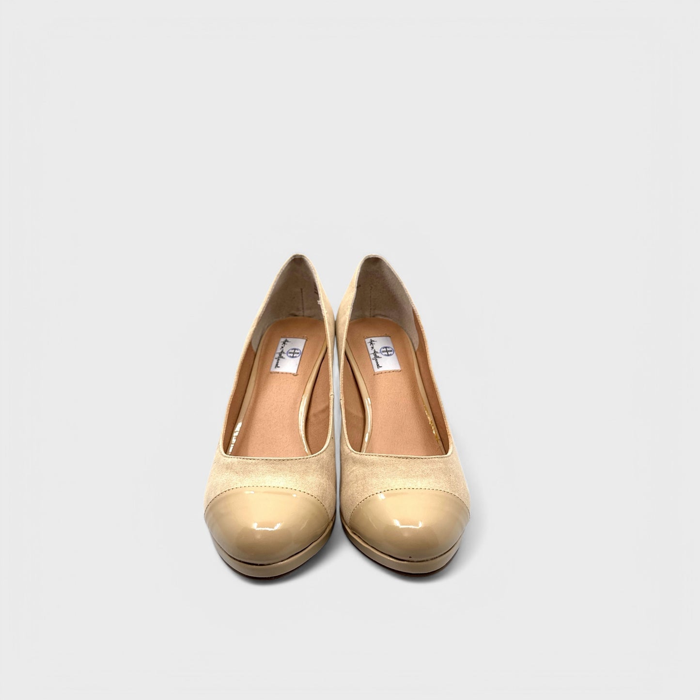 Hot In Hollywood Dress Heels - 6M - Sand Faux Suede - Cap Toe Round Toe Pumps - NIB